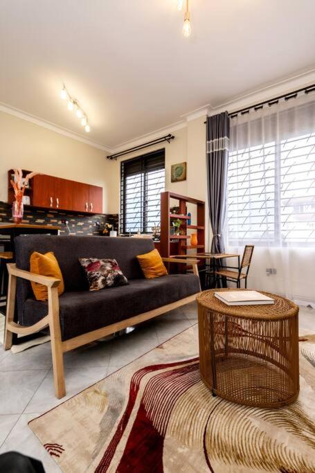 Cozy 1 bedroom apartment near shopping malls, Commonwealth Resort Munyonyo view 3