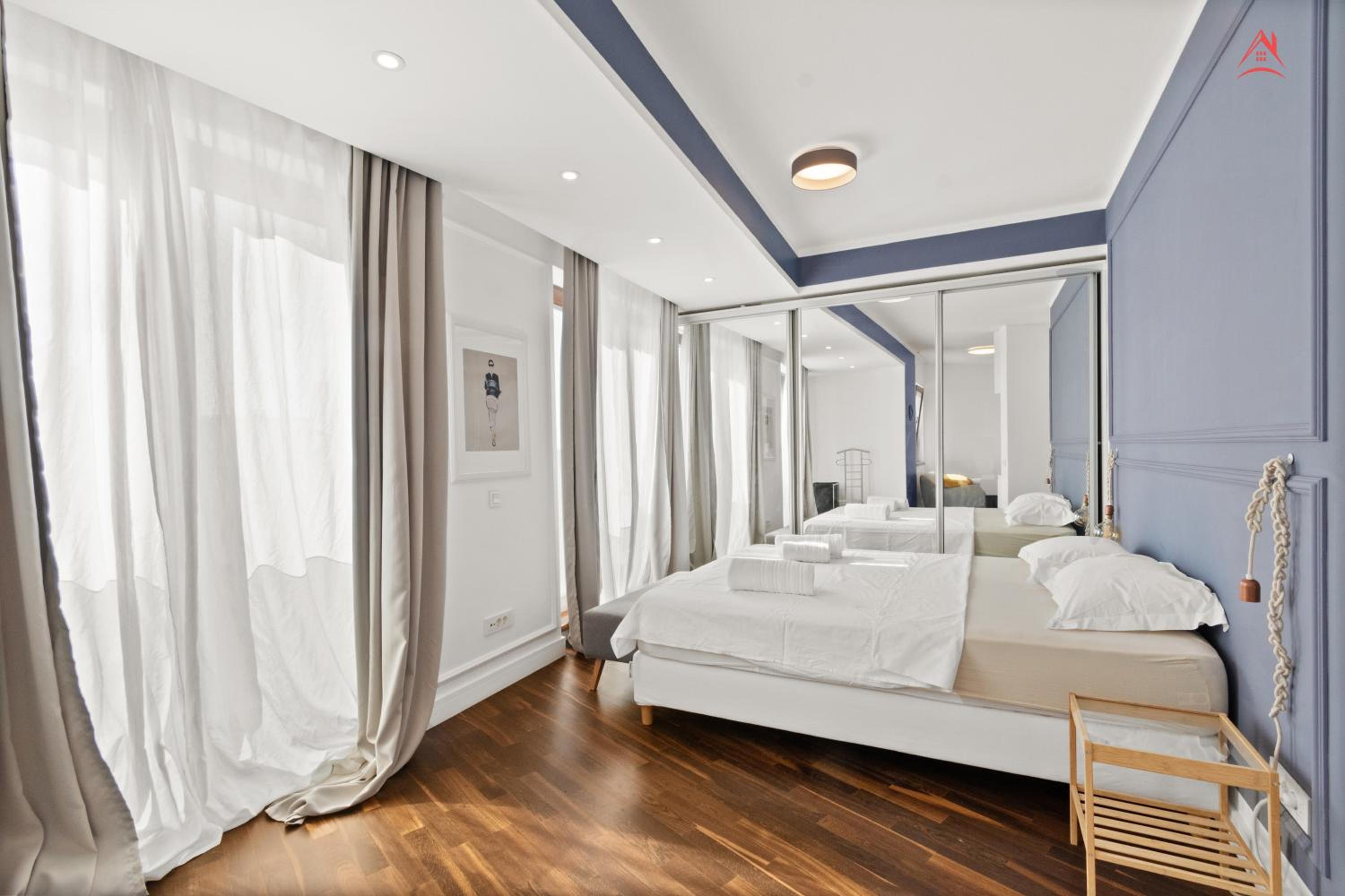 Italiana 18 Apartment with Fireplace and Grand Terrace view 5