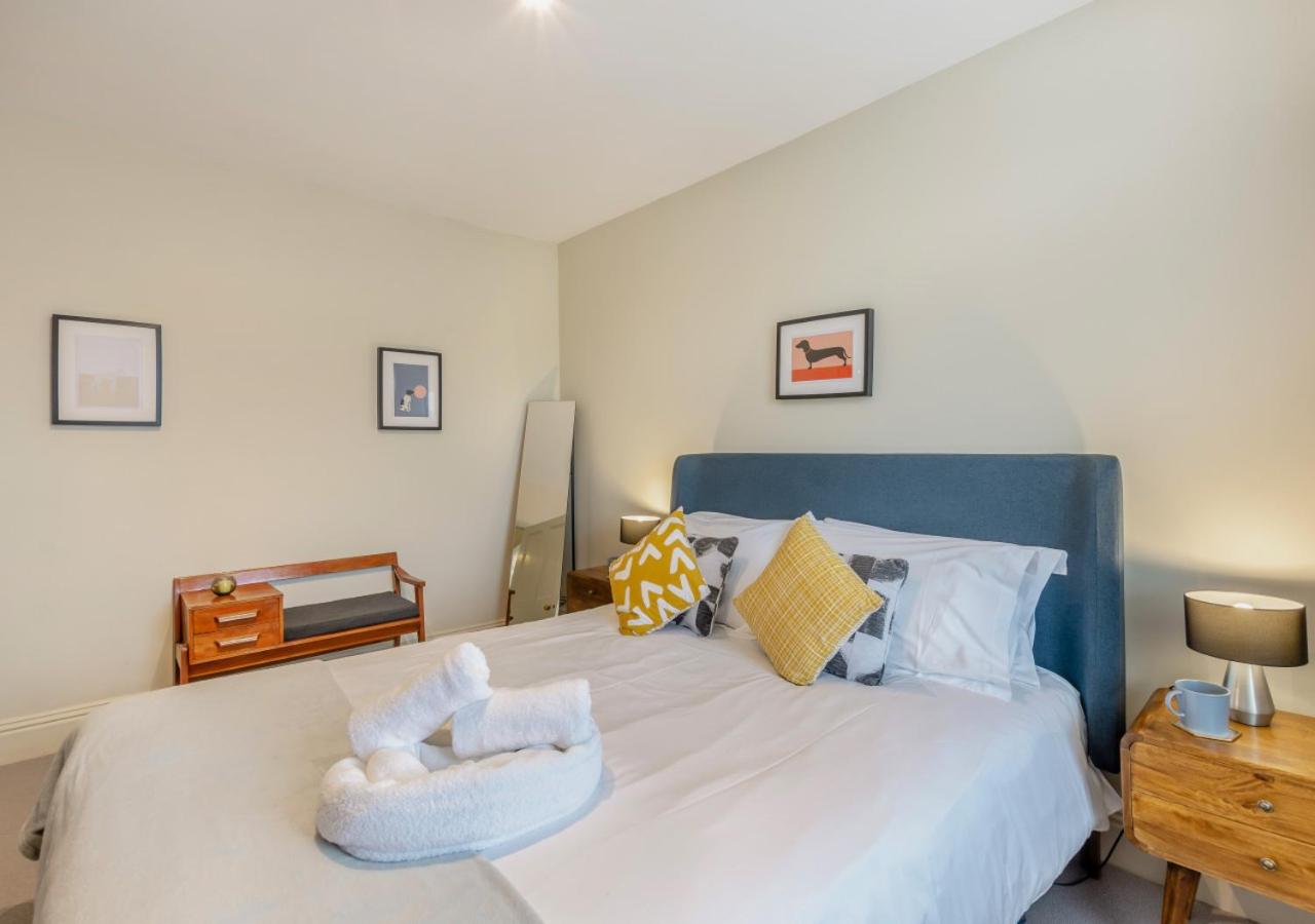 3 Bed in Carperby oc-ds058