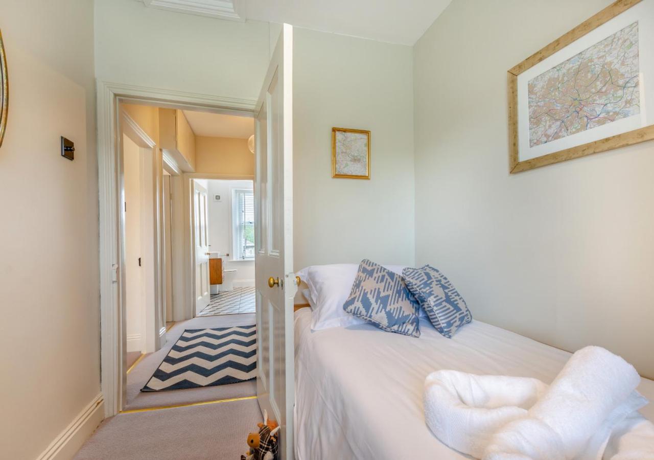 3 Bed in Carperby oc-ds058