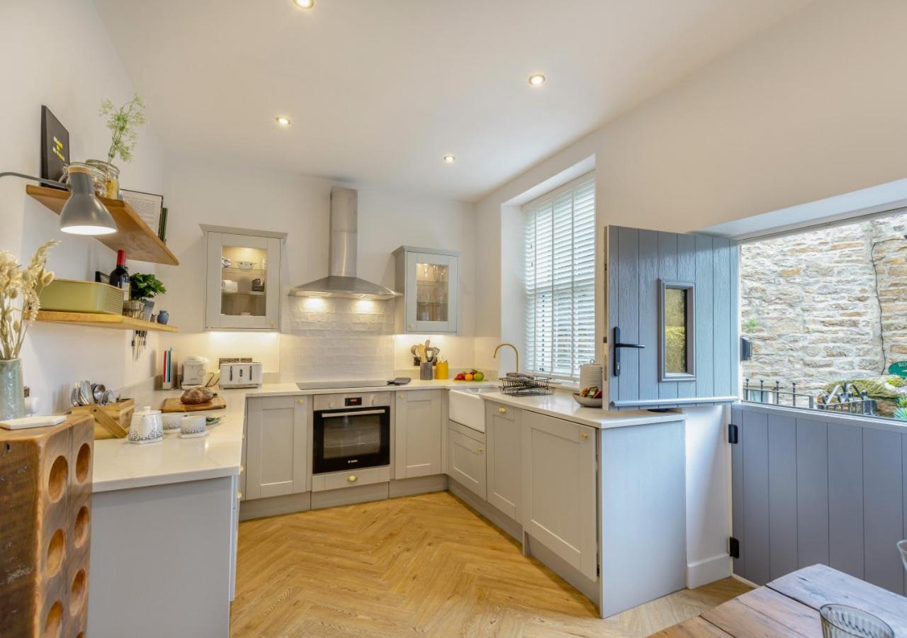 3 Bed in Carperby oc-ds058
