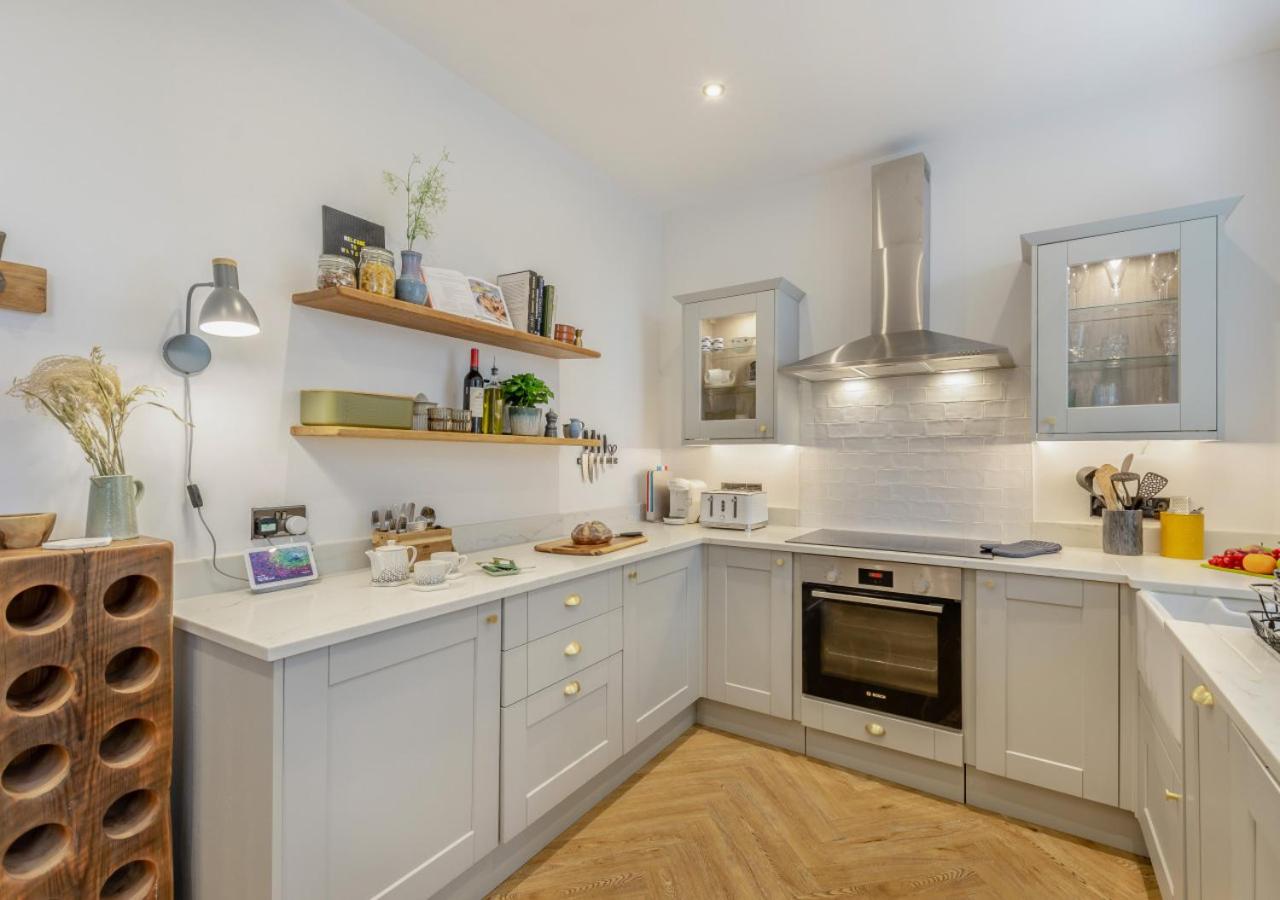 3 Bed in Carperby oc-ds058