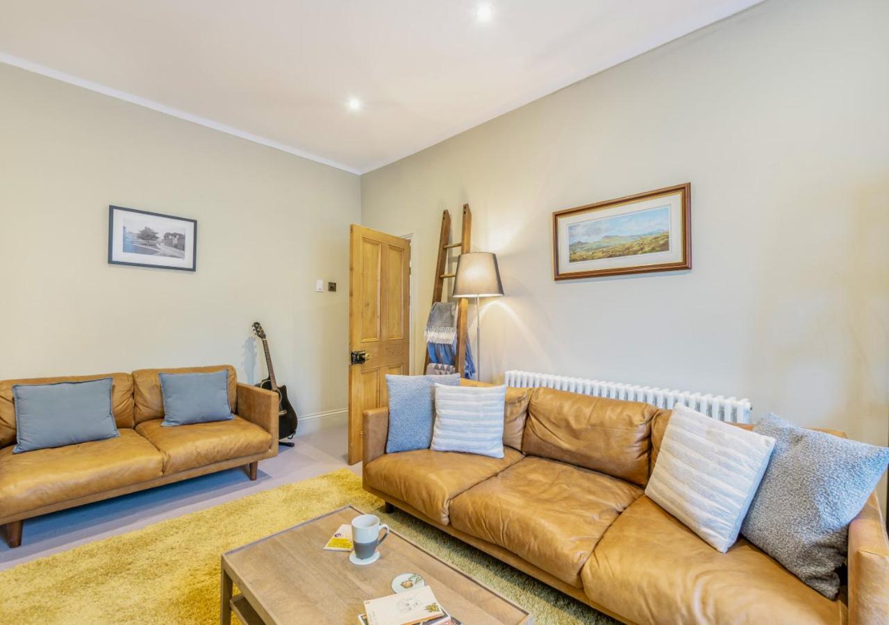 3 Bed in Carperby oc-ds058