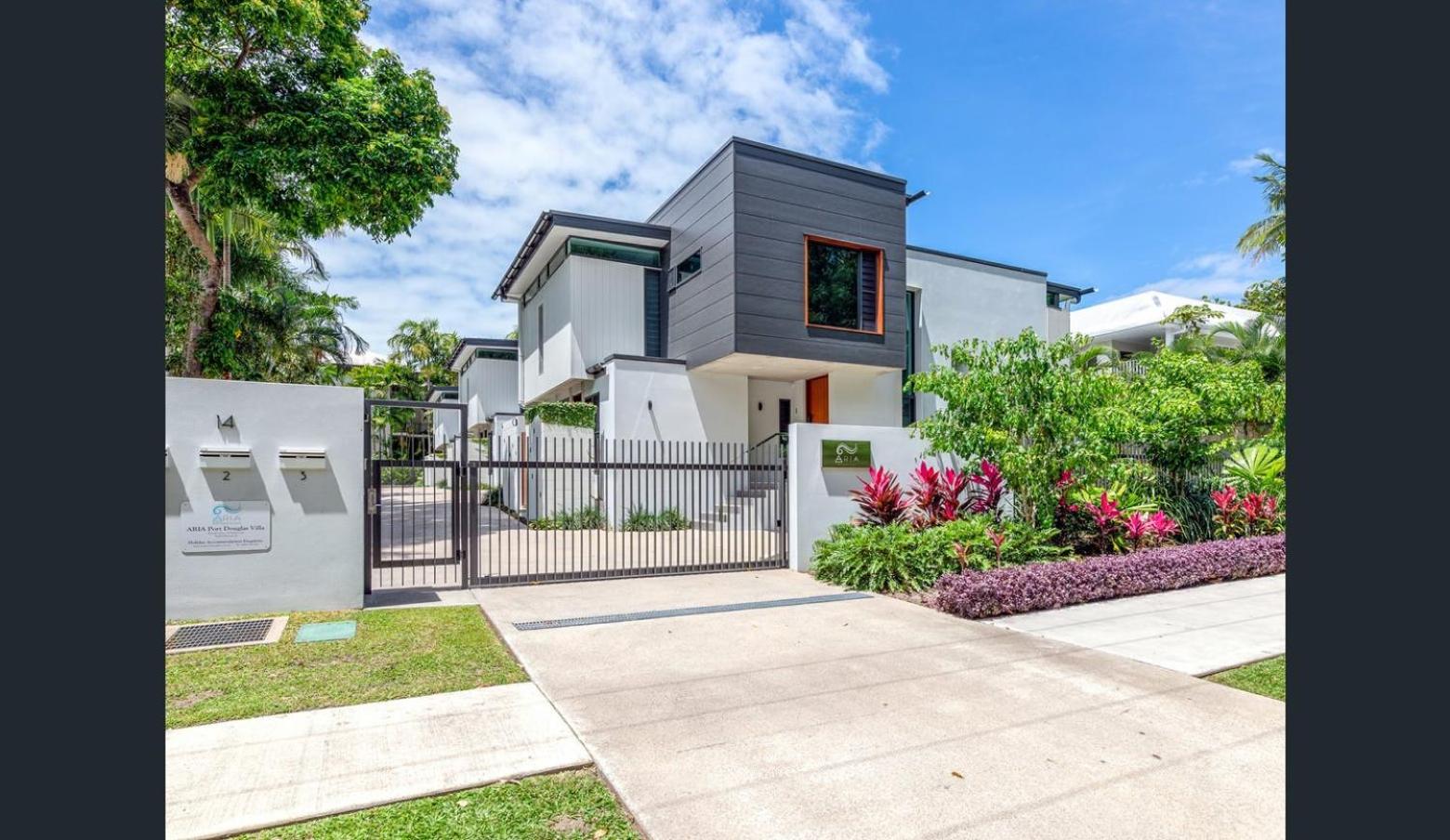 Aria Port Douglas Villas - Villa 1 view 2