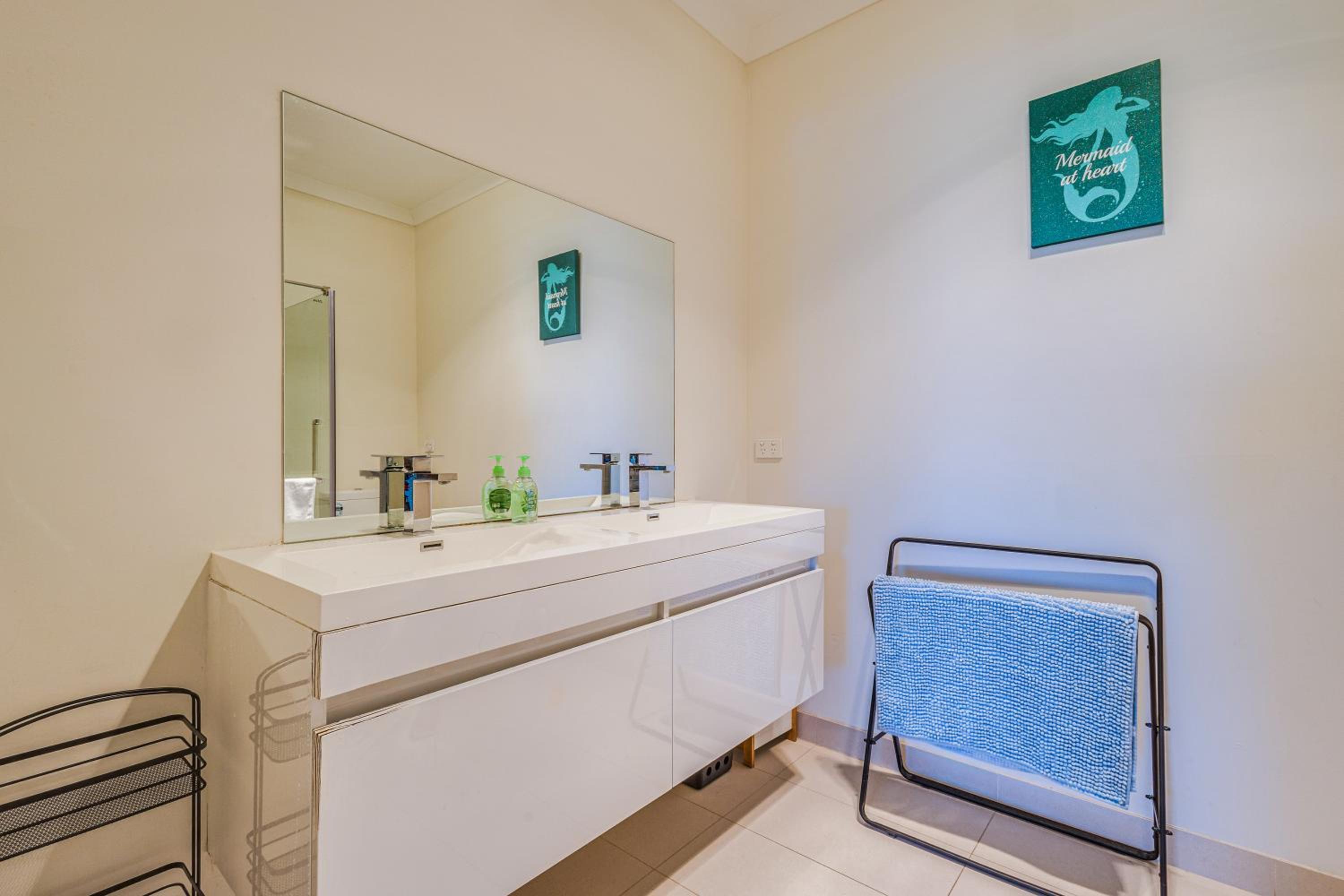 StayAU 3BR Cozy Retreat Point Cook Golf Nearby