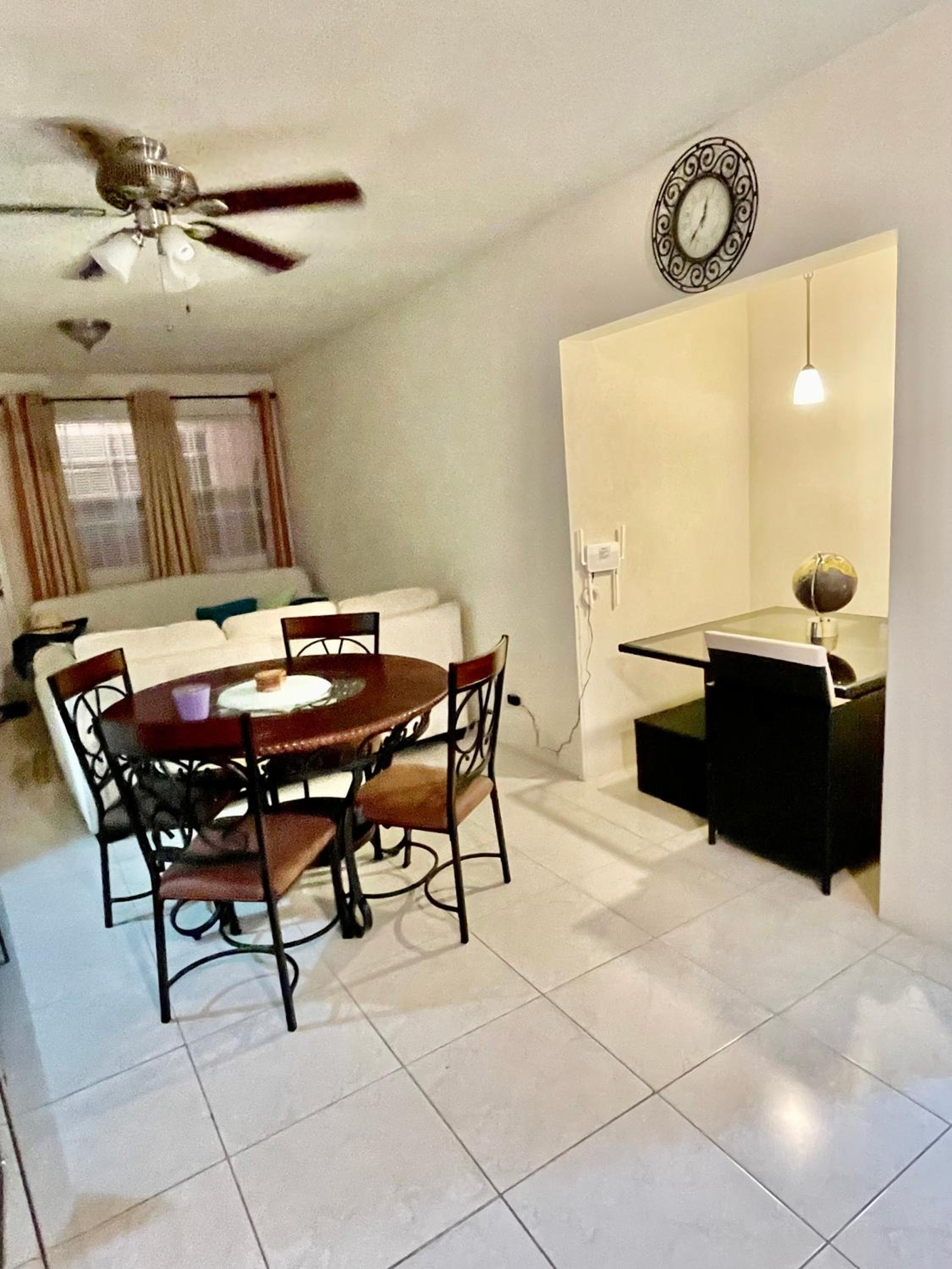 Seashades 2BR 1 full and 1 half bathrooms Condo with pool Close to beach Sleeps 4