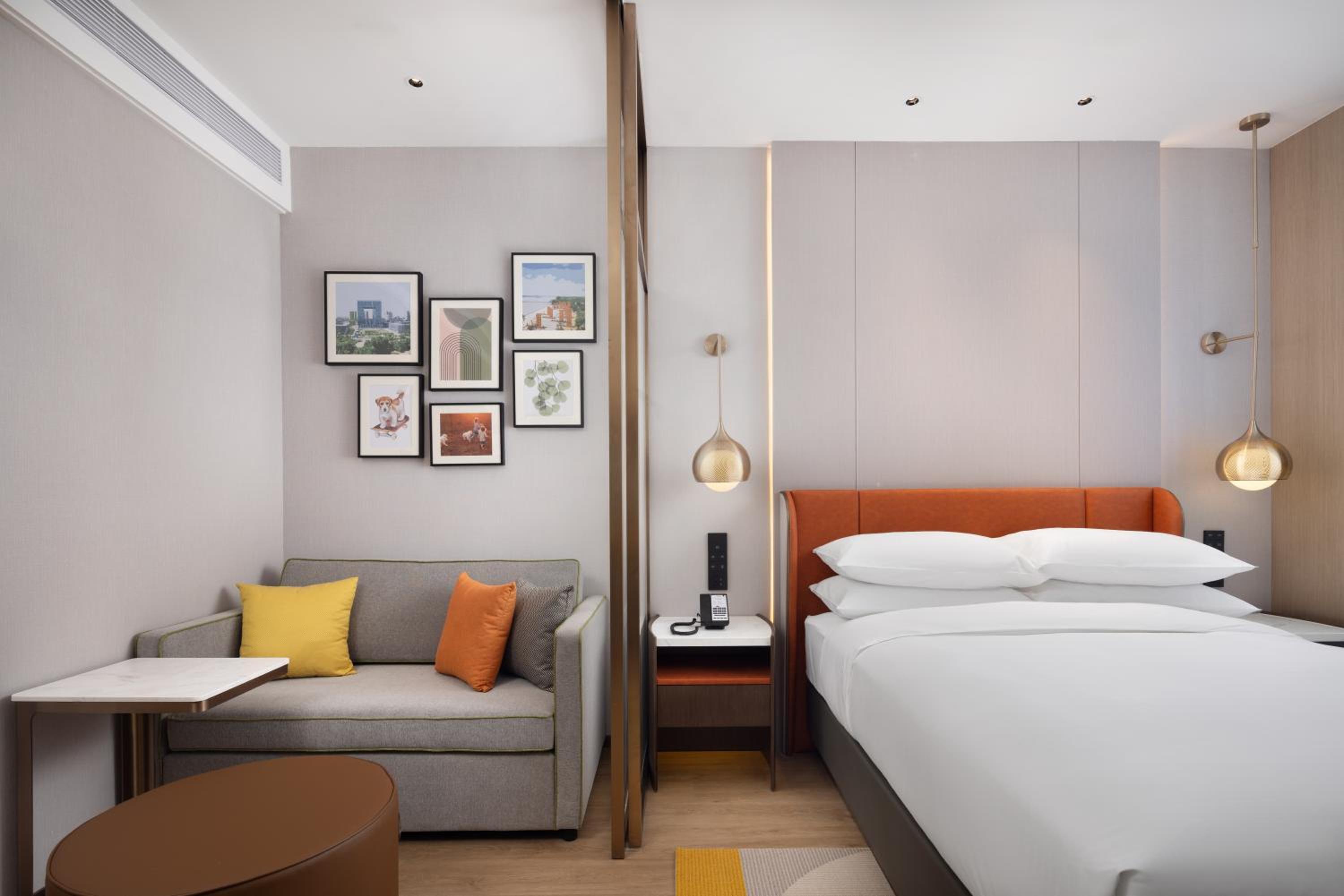 Home2 Suite by Hilton Jingjiang Binjiang New Town