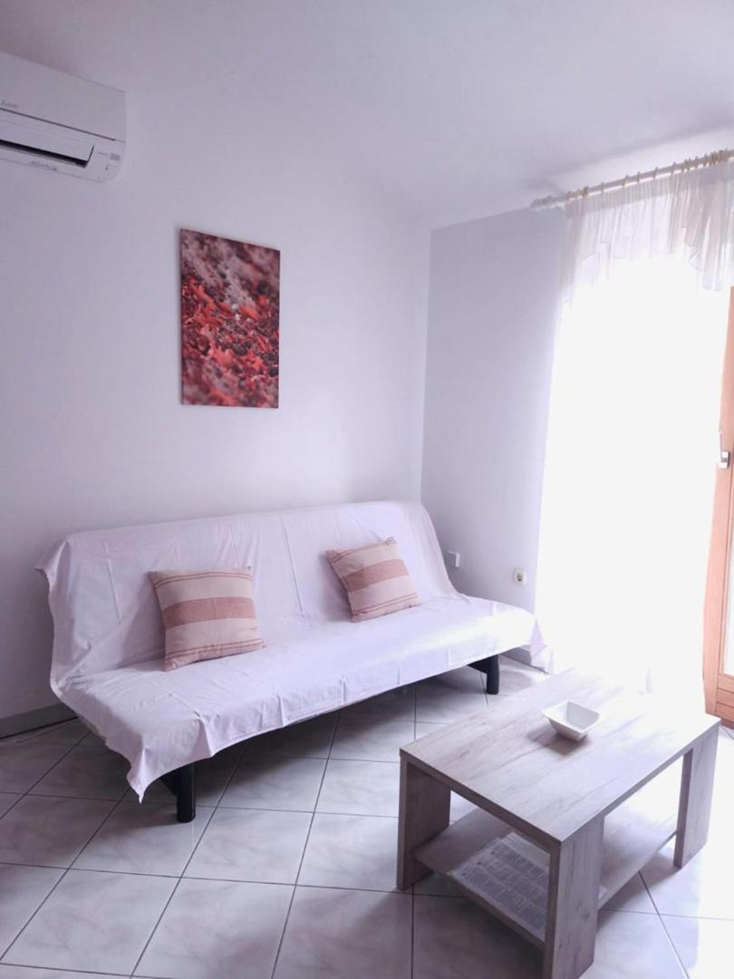 Lorena Apartments in Pula view 3