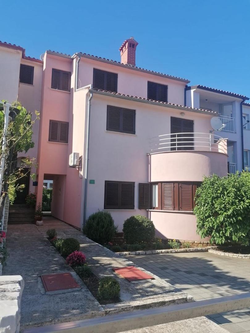 Lorena Apartments in Pula view 2