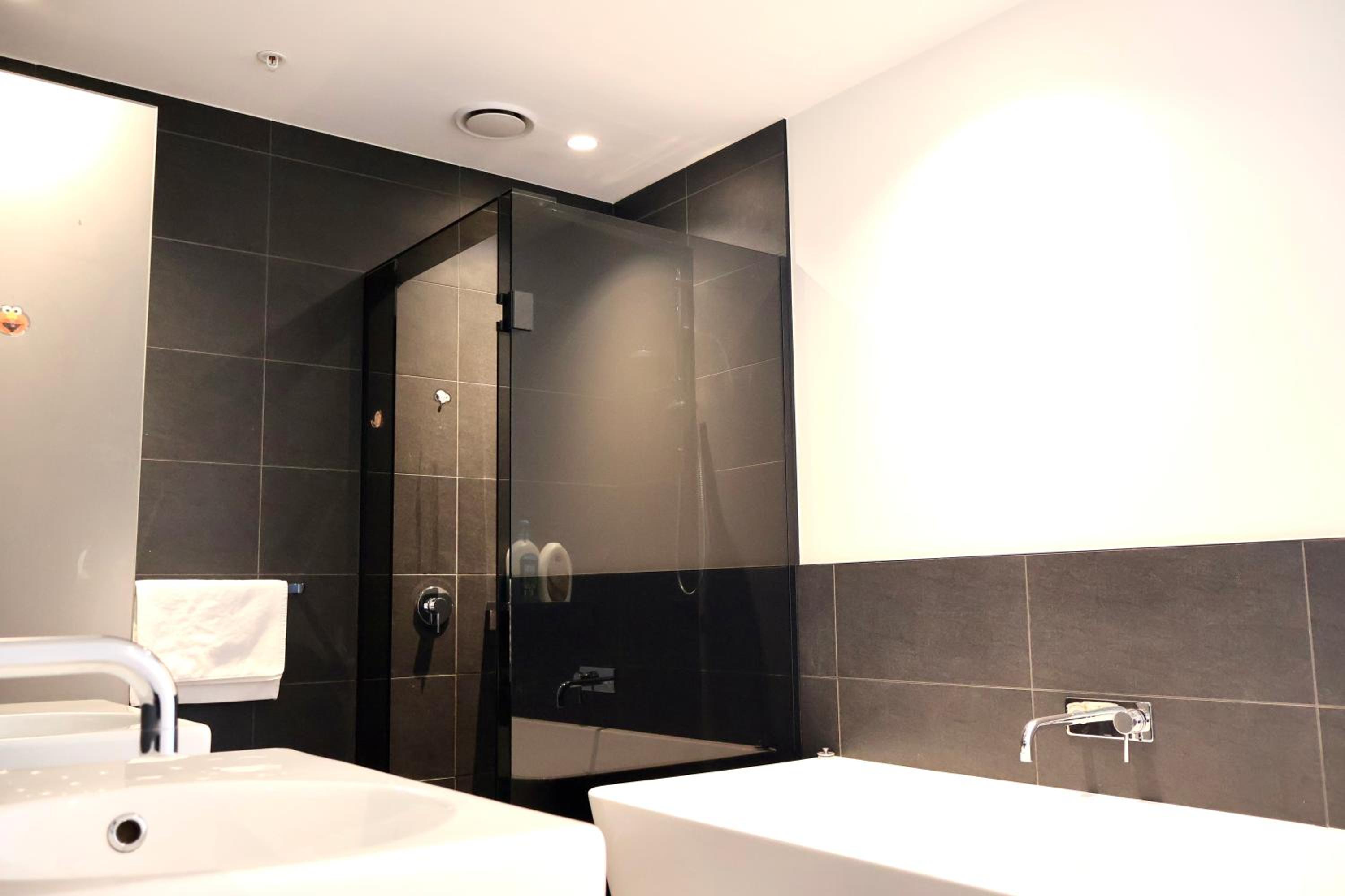Exclusive 3B2B Apartments At WSP