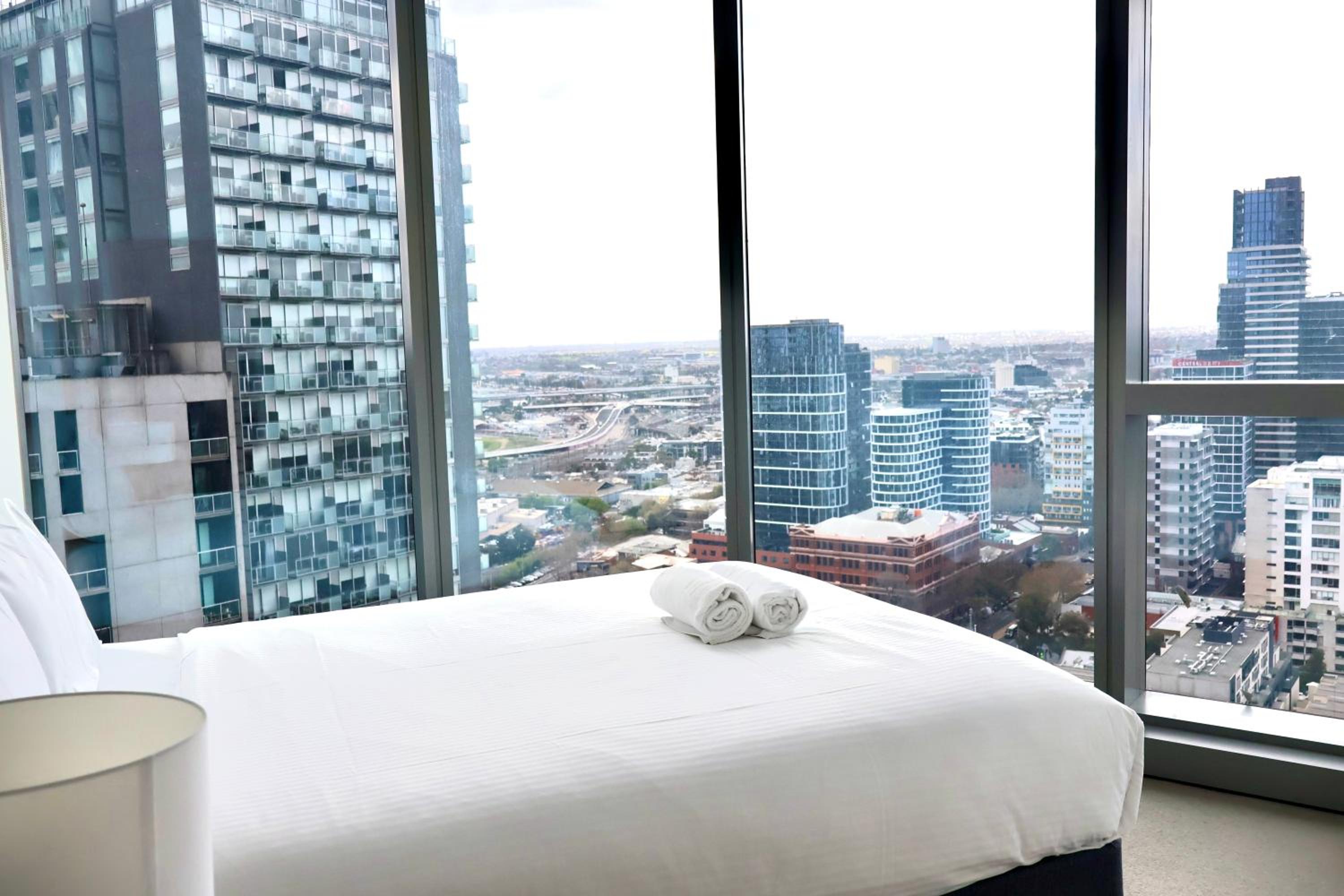 Exclusive 3B2B Apartments At WSP