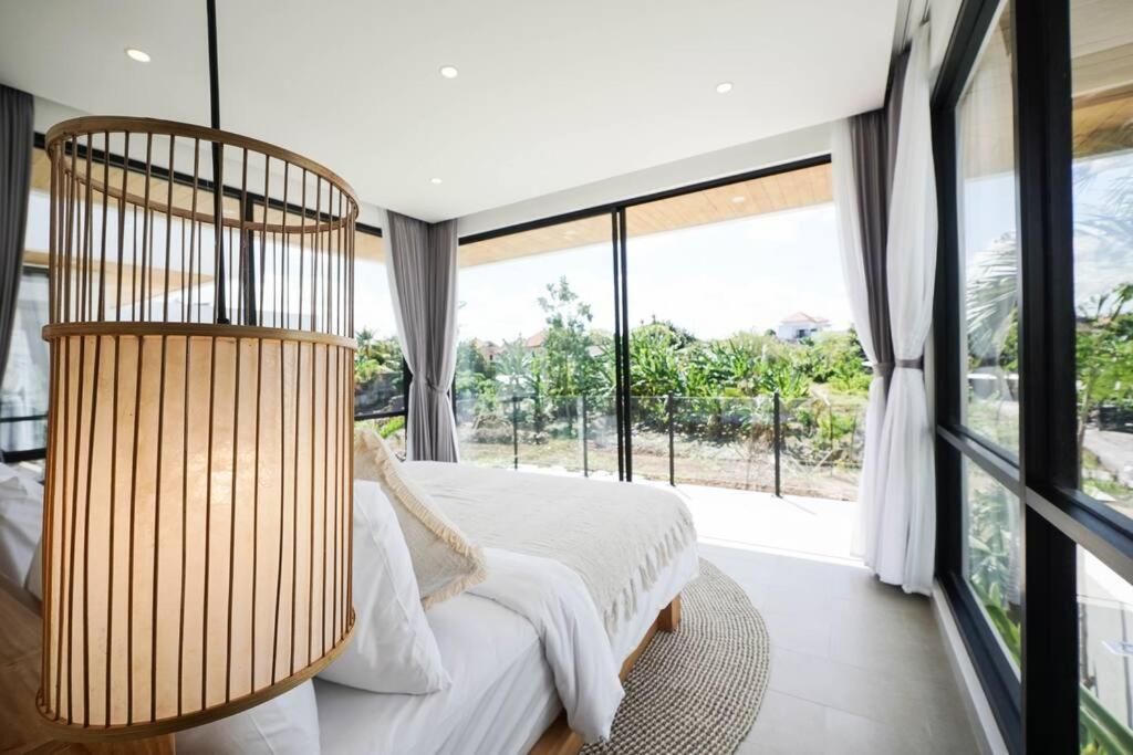 Villa Emuna - Bliss Tropical Villa with Gym near Tanah Lot view 2