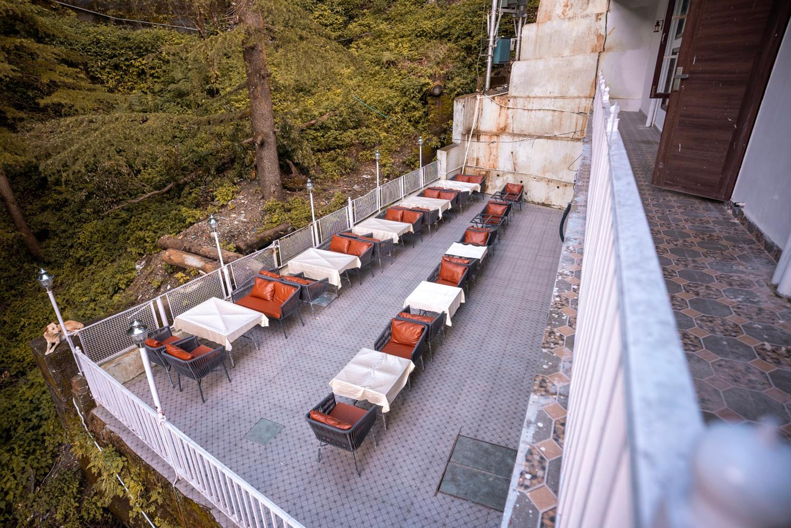 Hotel Dalhousie View - Best View Hotel in Dalhousie view 4