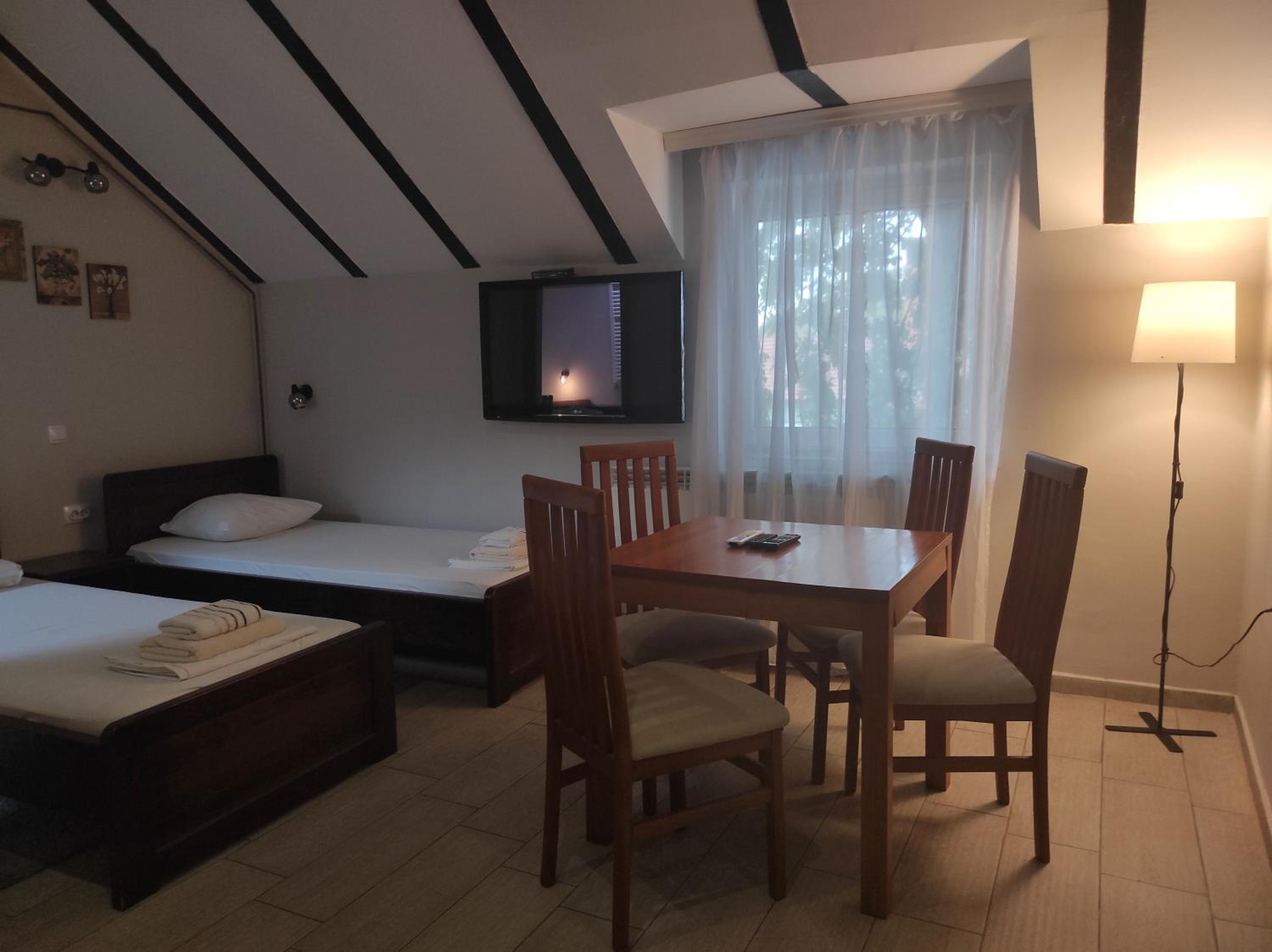 Apartments & Accommodation Stojic