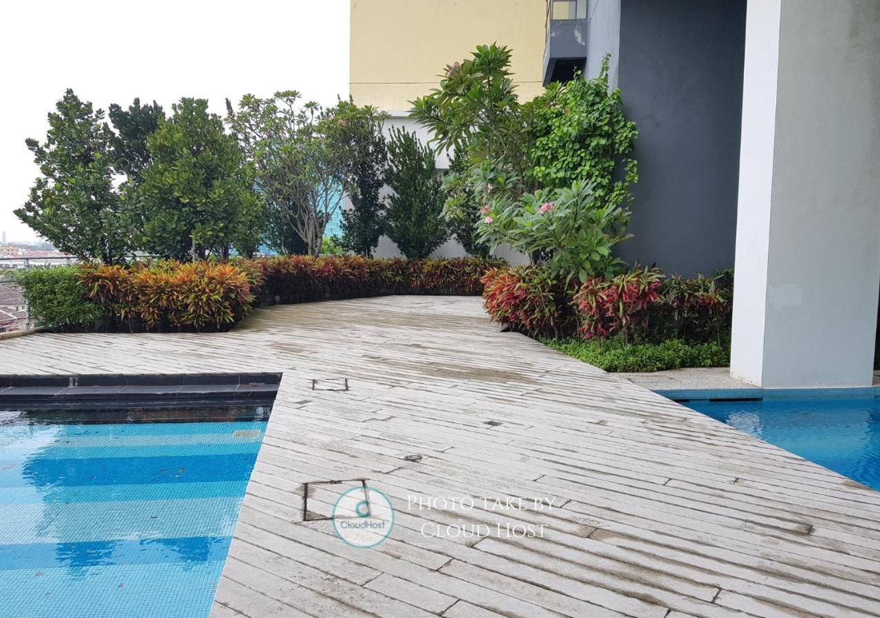 Family Apartment at Setia Walk Puchong, IOI Mall Puchong, LRT Station by Cloud Host photo 6