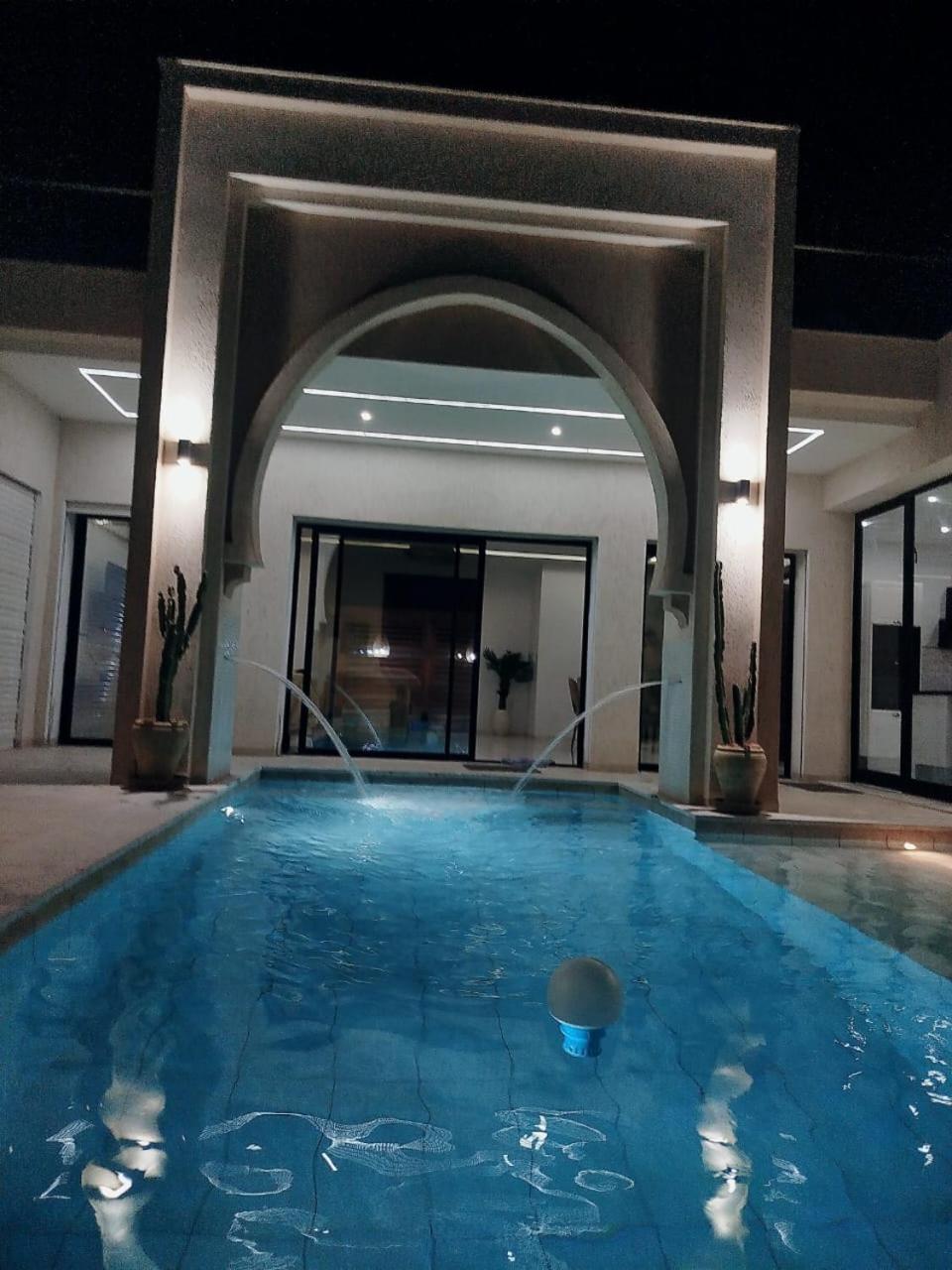 Villa Lynoute piscine sans vis à vis meilleur emplacement à proximité de la plage
