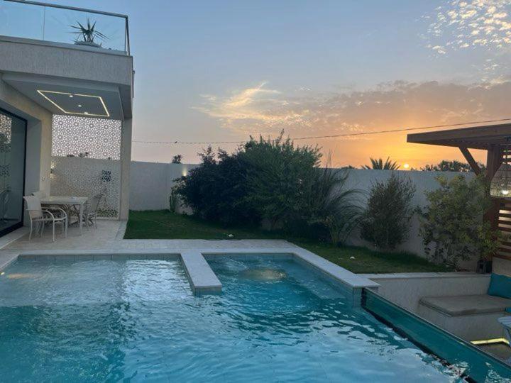 Villa Lynoute piscine sans vis à vis meilleur emplacement à proximité de la plage