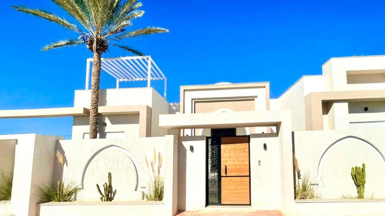 Villa Lynoute piscine sans vis à vis meilleur emplacement à proximité de la plage