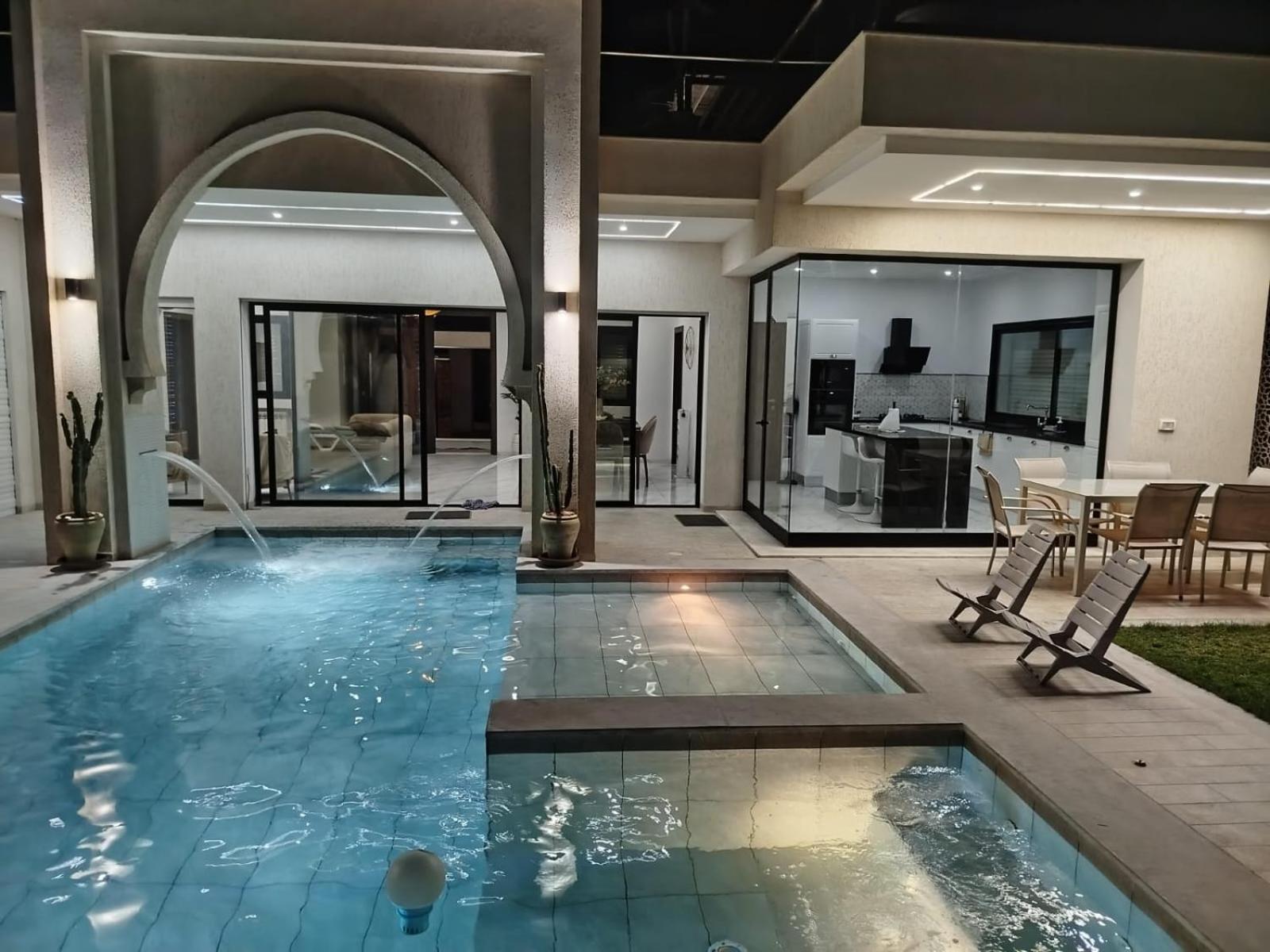 Villa Lynoute piscine sans vis à vis meilleur emplacement à proximité de la plage