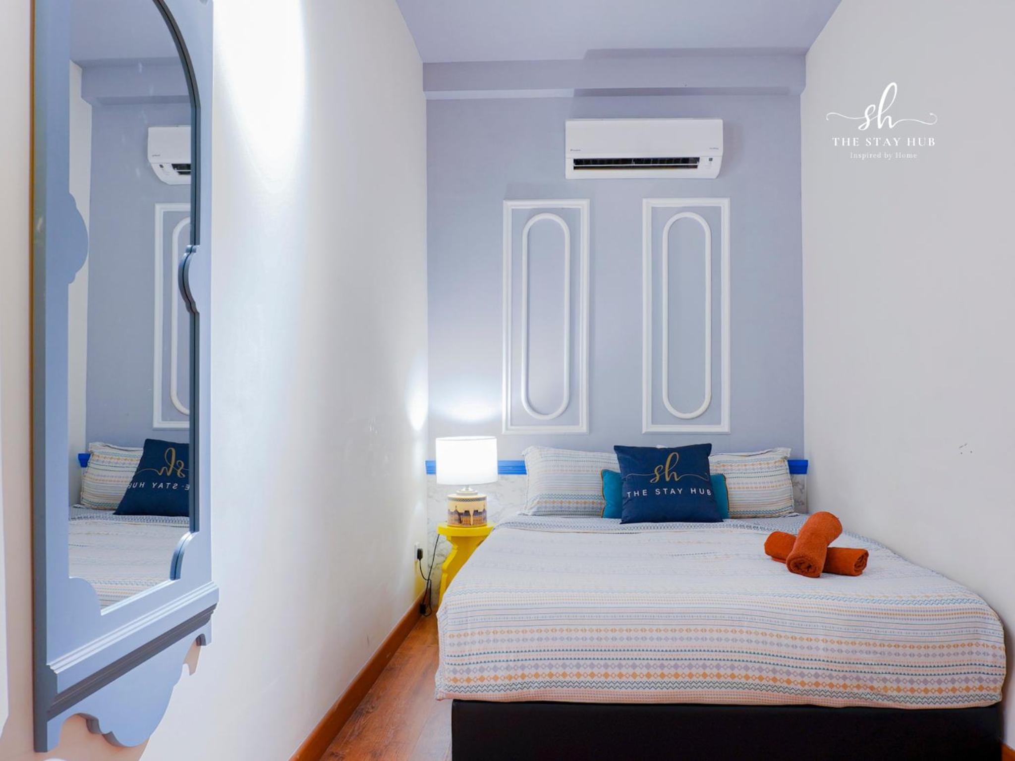 Arte Mont Kiara Luxury Suite with Heated Jacuzzi Pods - Free Parking - Next to MITEC- by The Stay Hub