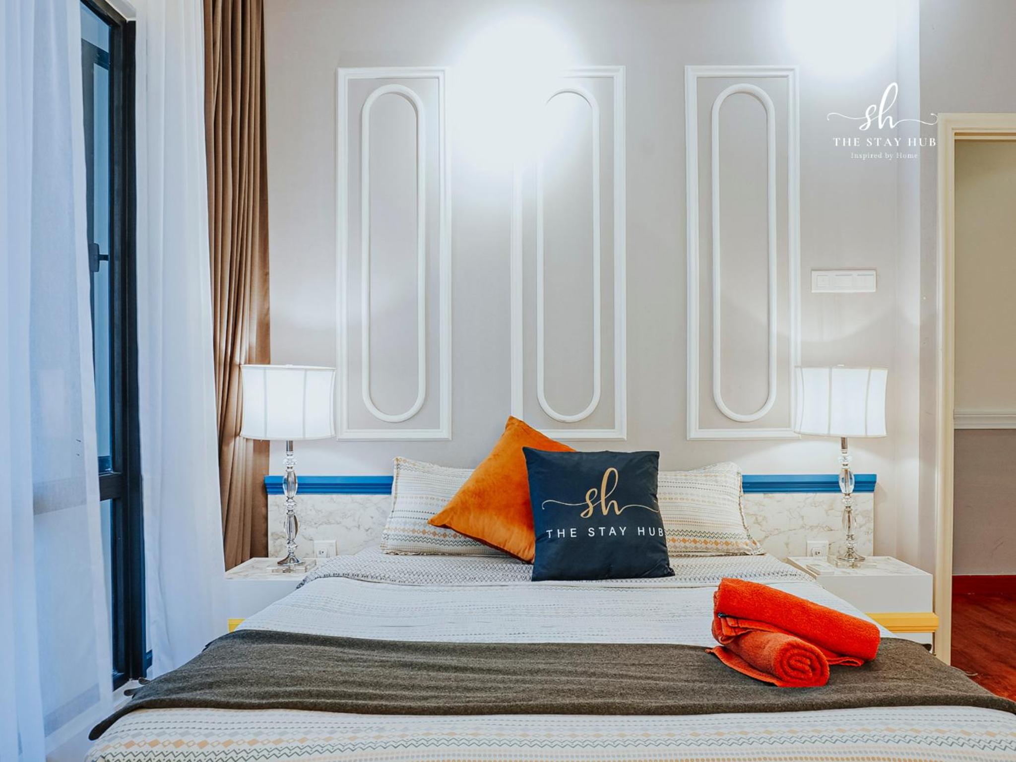 Arte Mont Kiara Luxury Suite with Heated Jacuzzi Pods - Free Parking - Next to MITEC- by The Stay Hub