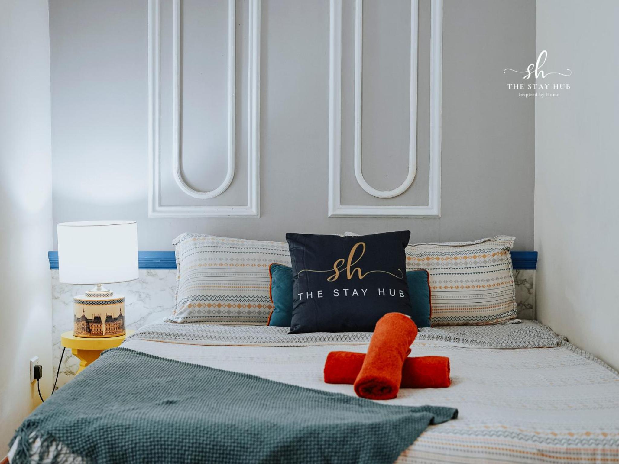 Arte Mont Kiara Luxury Suite with Heated Jacuzzi Pods - Free Parking - Next to MITEC- by The Stay Hub
