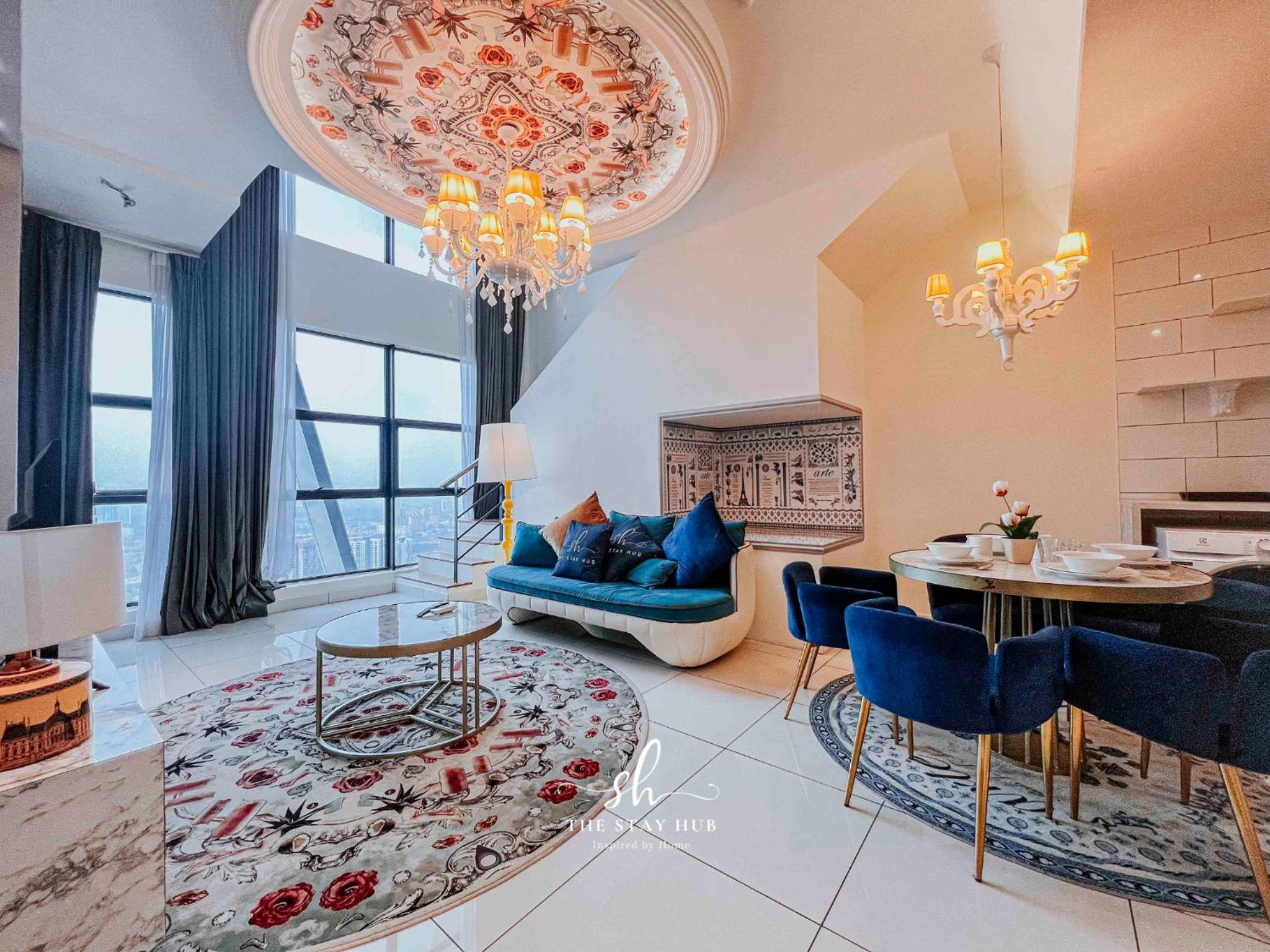 Arte Mont Kiara Luxury Suite with Heated Jacuzzi Pods - Free Parking - Next to MITEC- by The Stay Hub