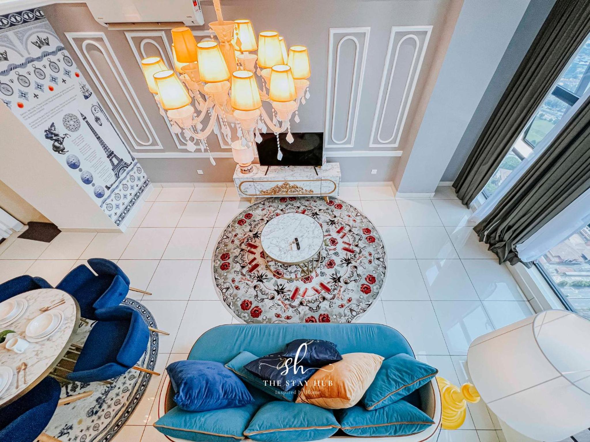 Arte Mont Kiara Luxury Suite with Heated Jacuzzi Pods - Free Parking - Next to MITEC- by The Stay Hub