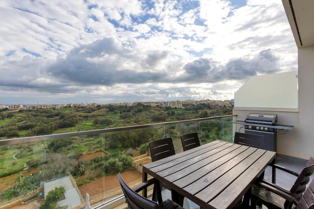 Lovely home with beautiful view with communal pool by 360 Estates view 5