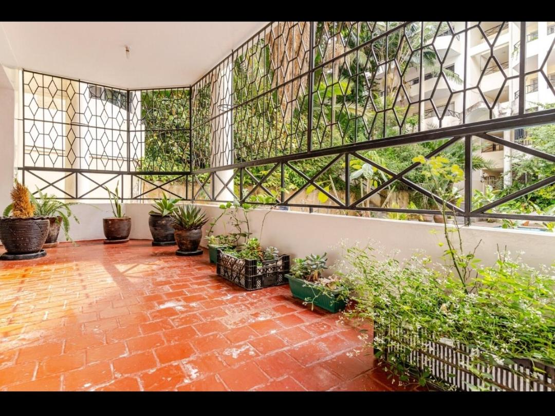 2 BDR At The Magnolia Riverside Drive