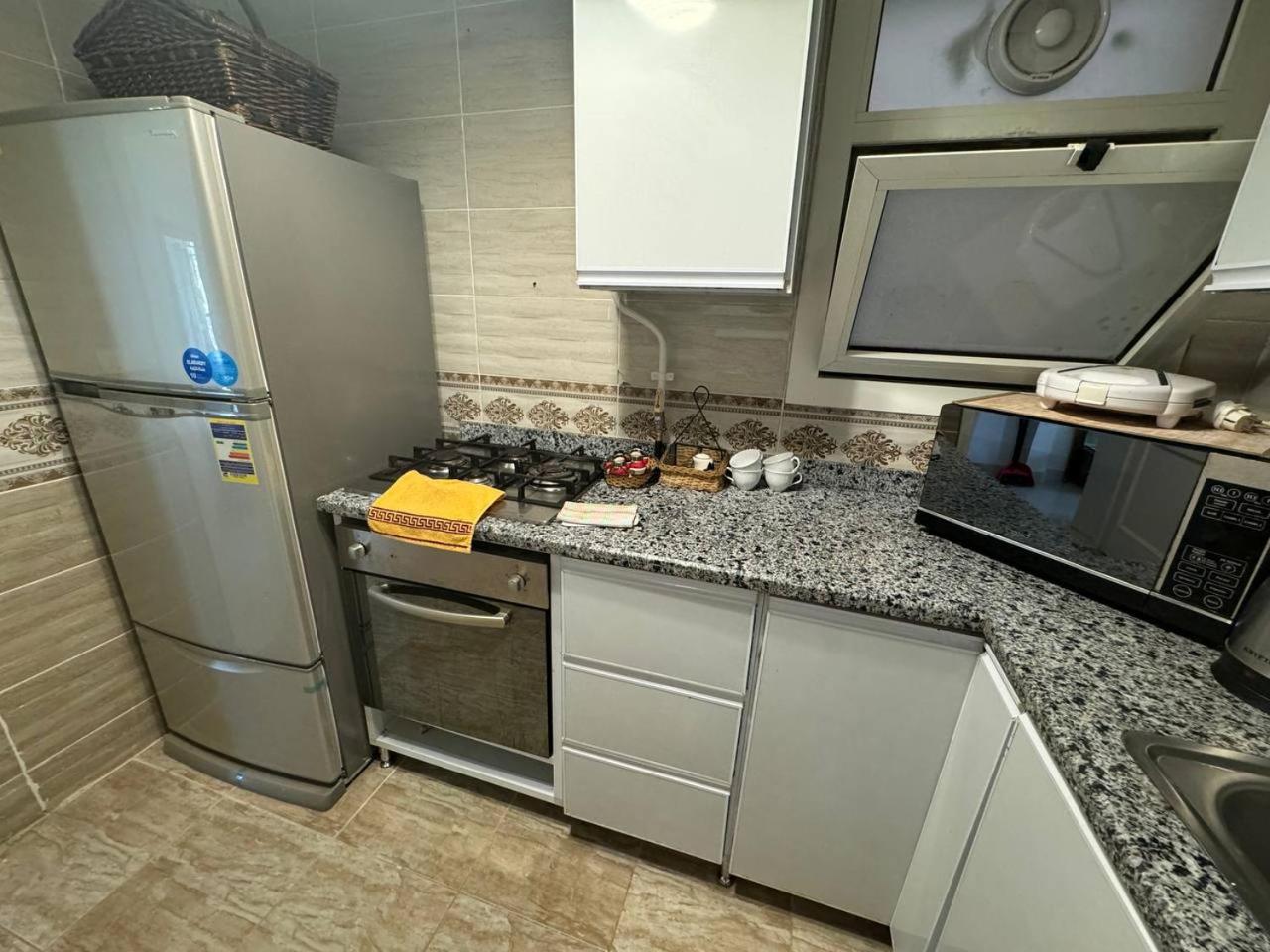Charming Apartment 2 Bedroom In El Rehab view 3