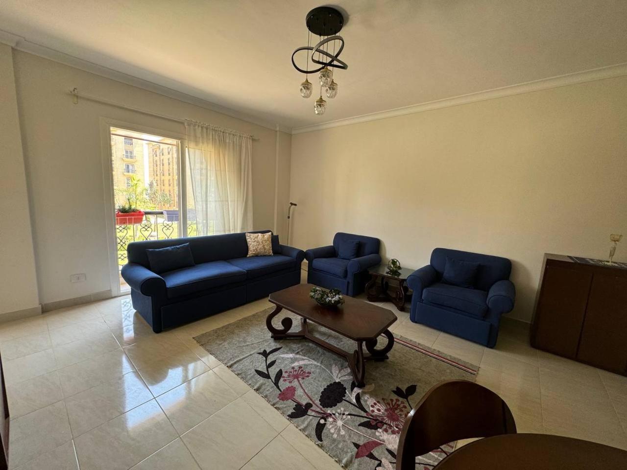 Charming Apartment 2 Bedroom In El Rehab view 5