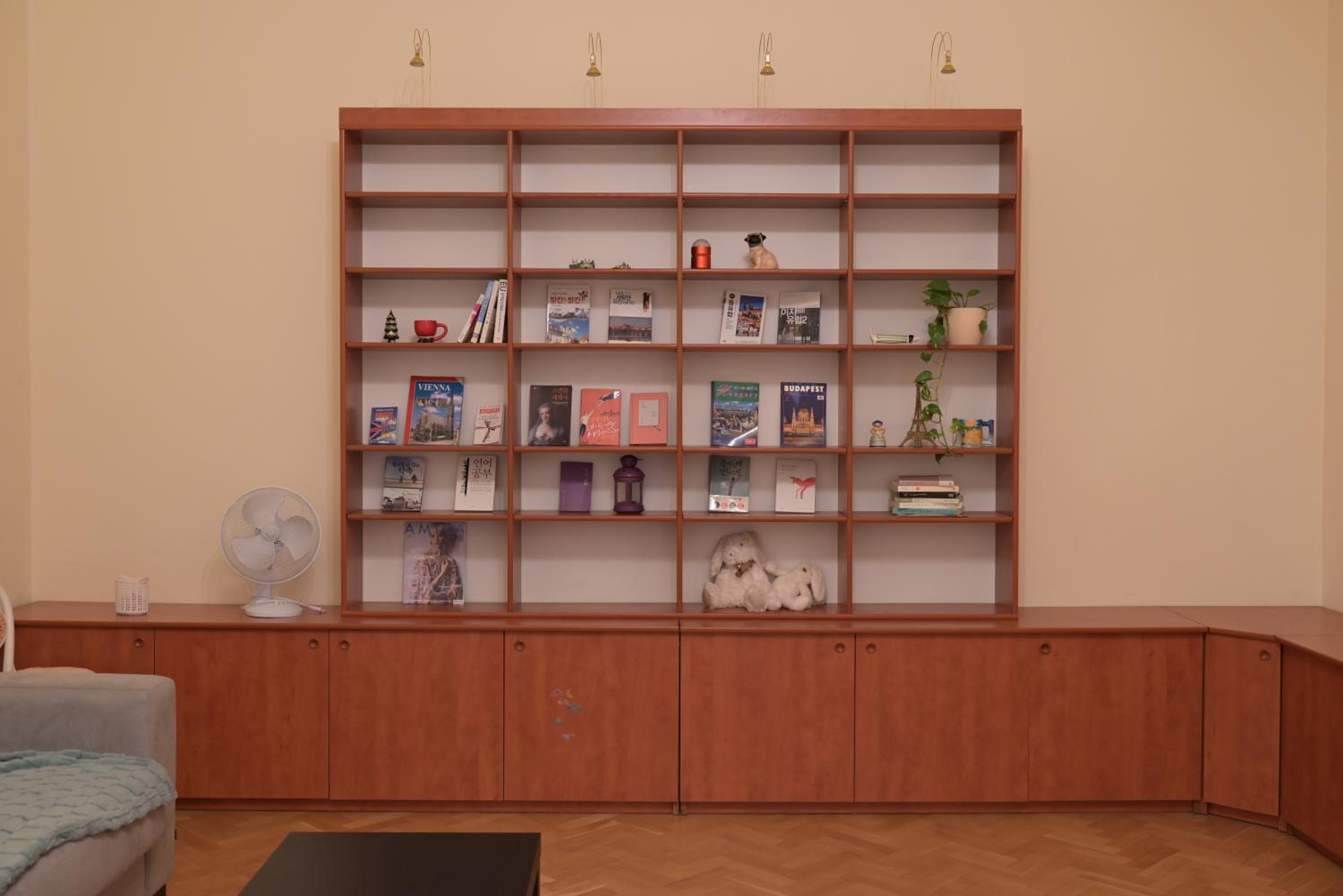 Euro buda house