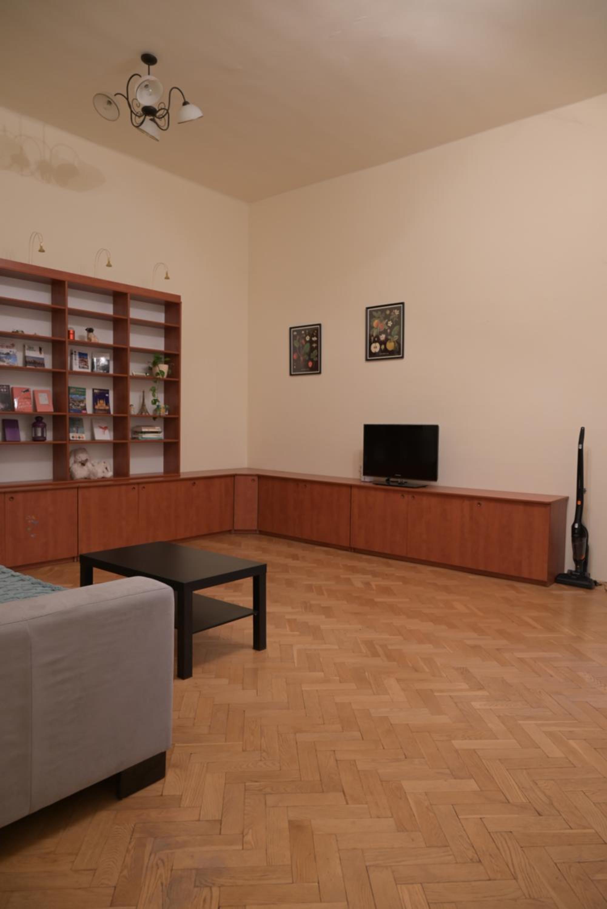 Euro buda house