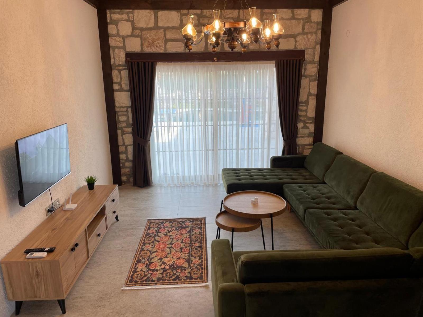 Gülyalı Konakları
