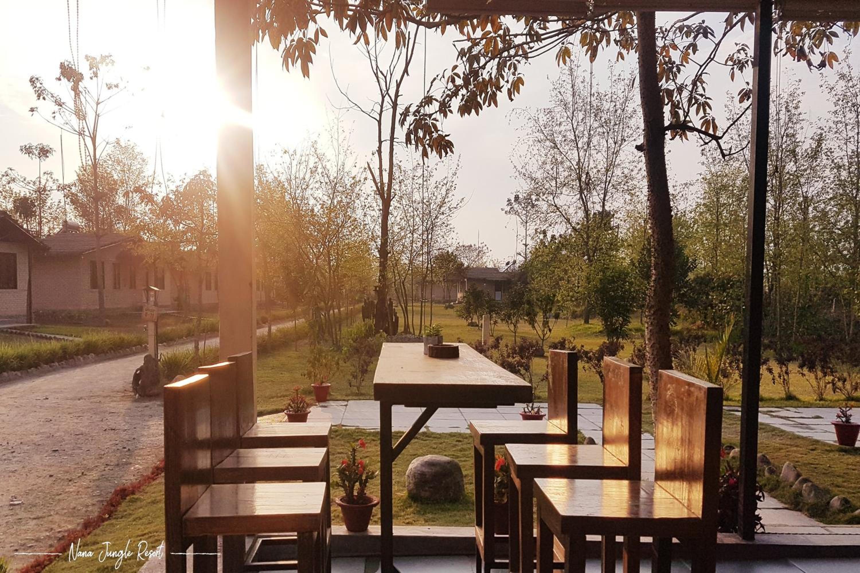 Nana Jungle Resort Near Chitwan National Park