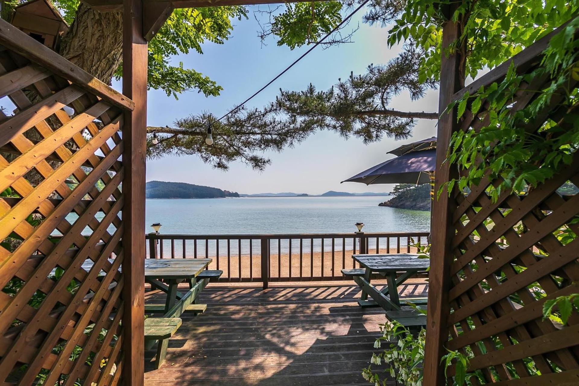 Healing beach pension