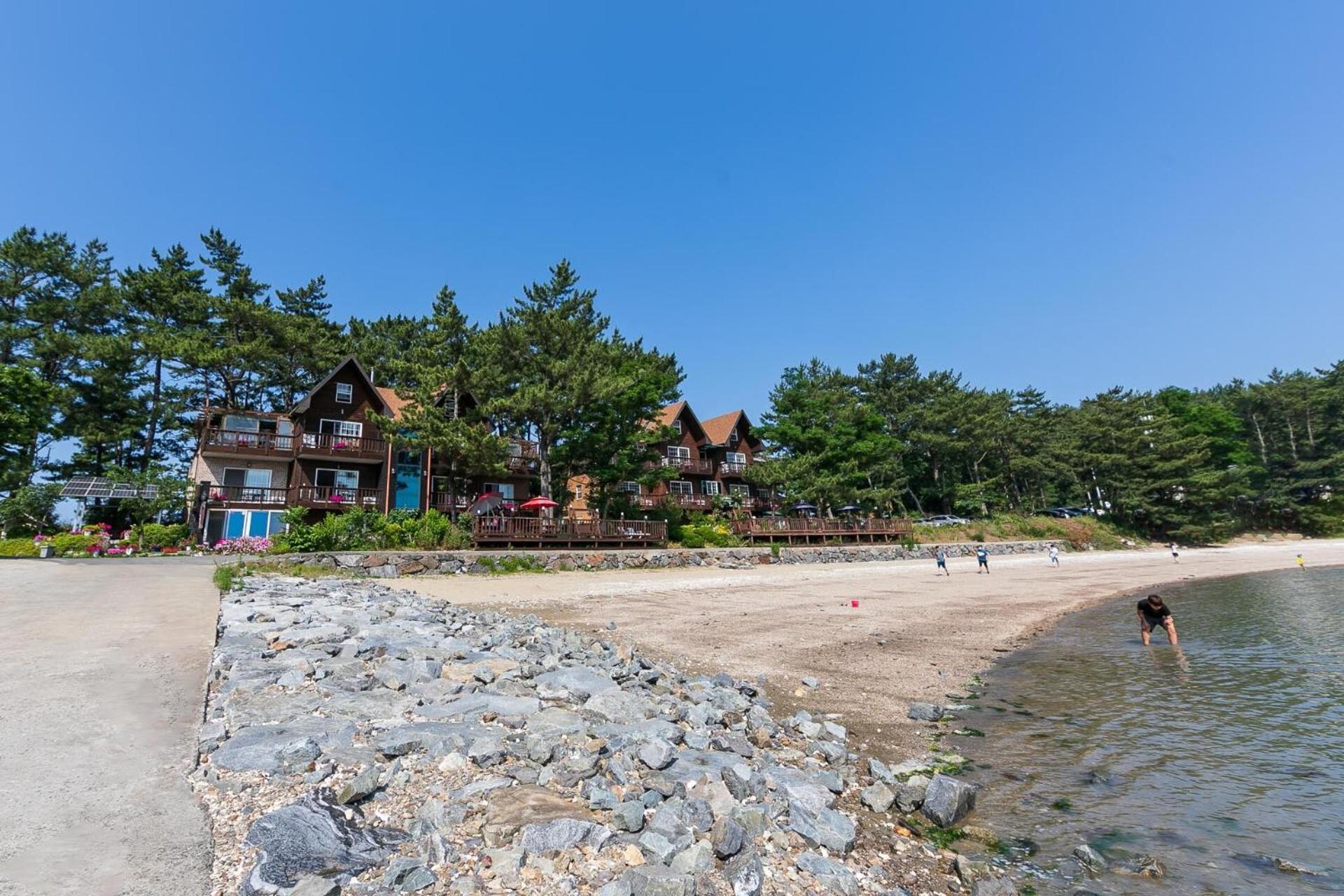 Healing beach pension