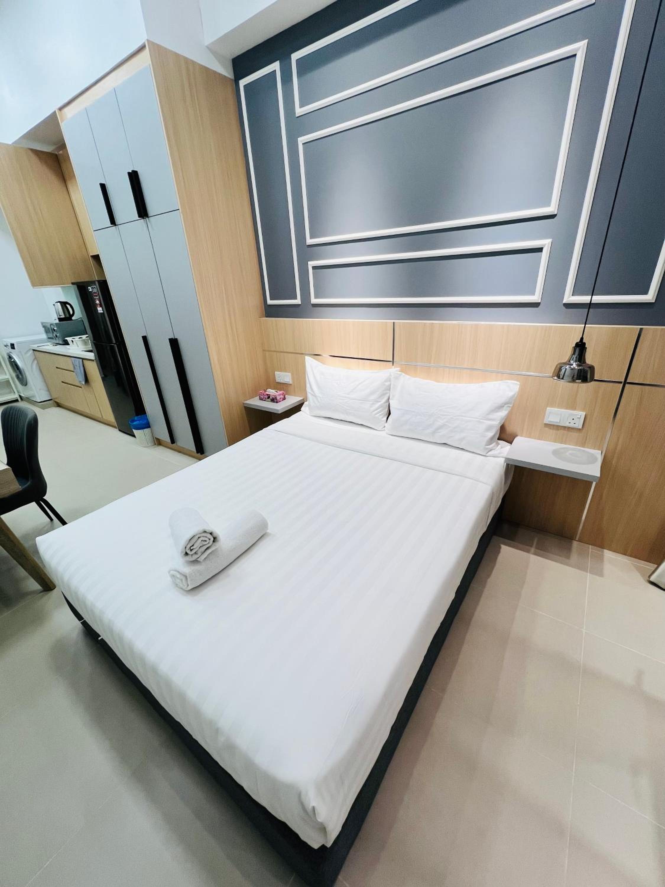 Colony suites klcc by Hibernate