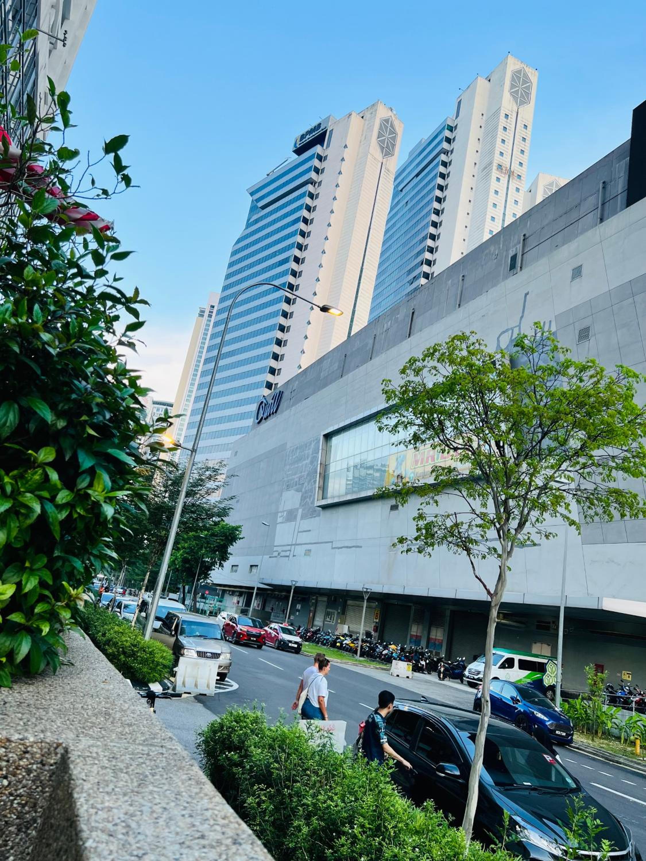 Colony suites klcc by Hibernate