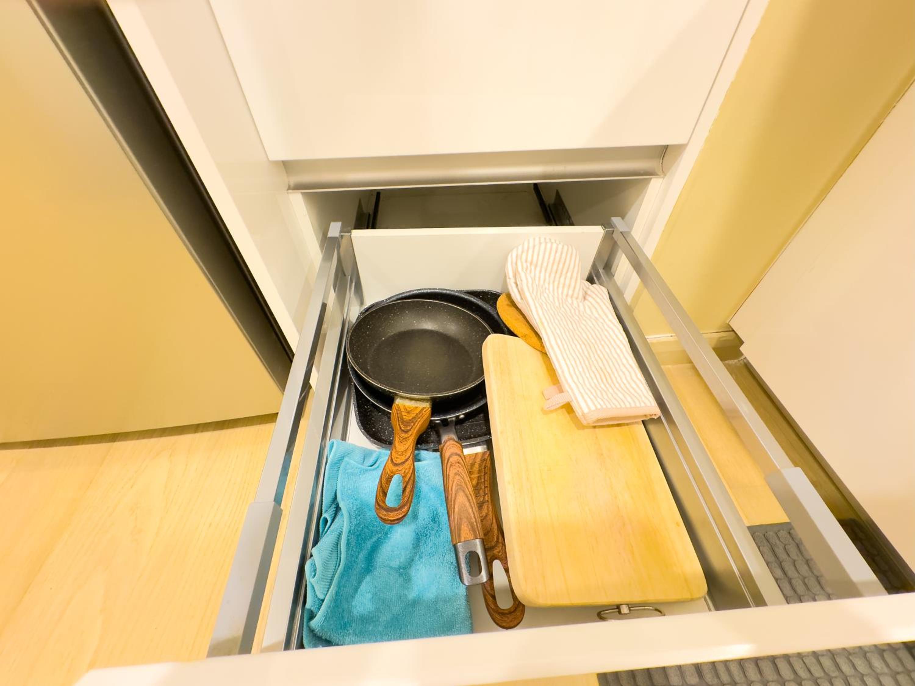 Family comfy 2BR at Star residence2 KLCC