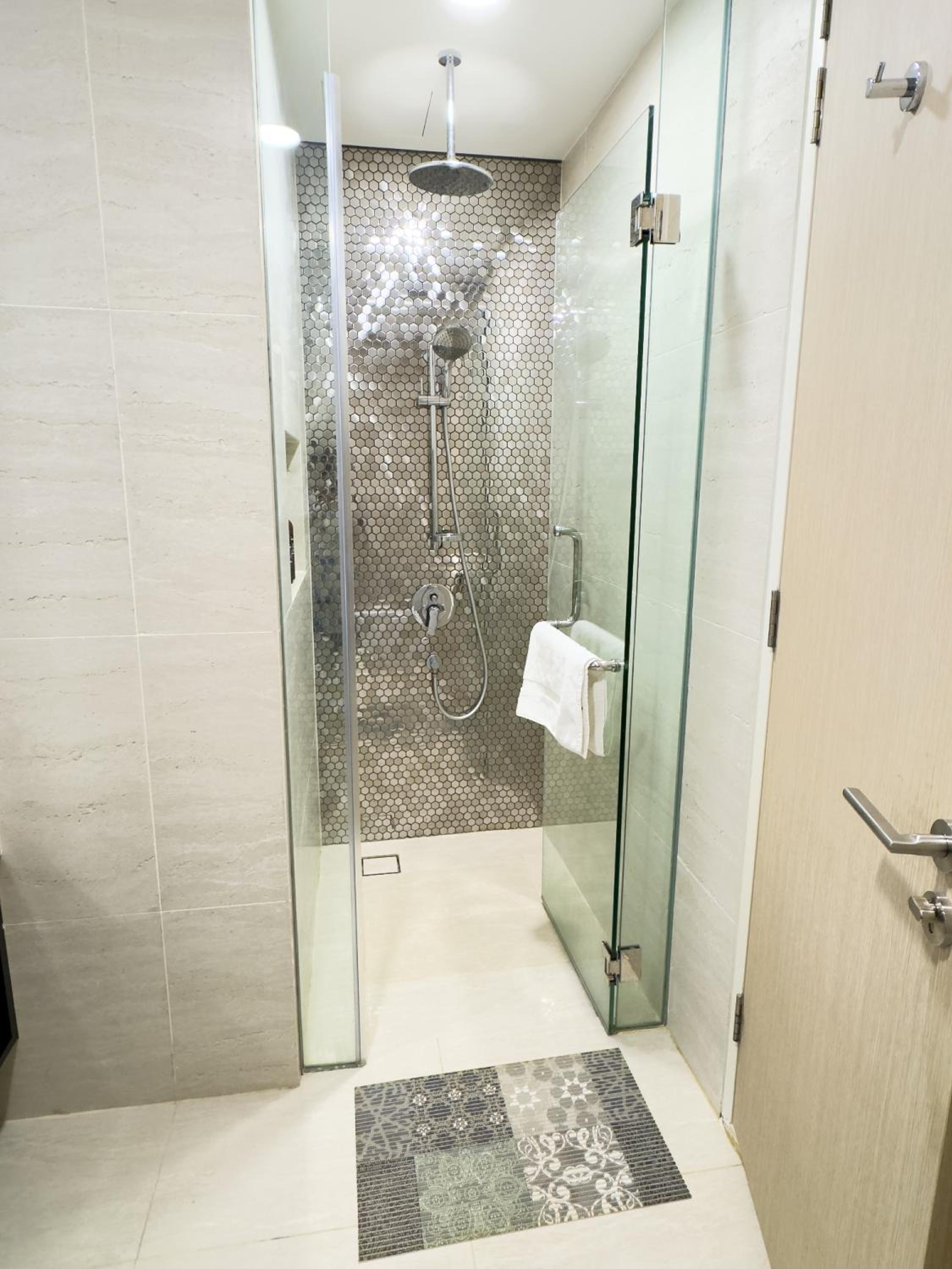 Family comfy 2BR at Star residence2 KLCC