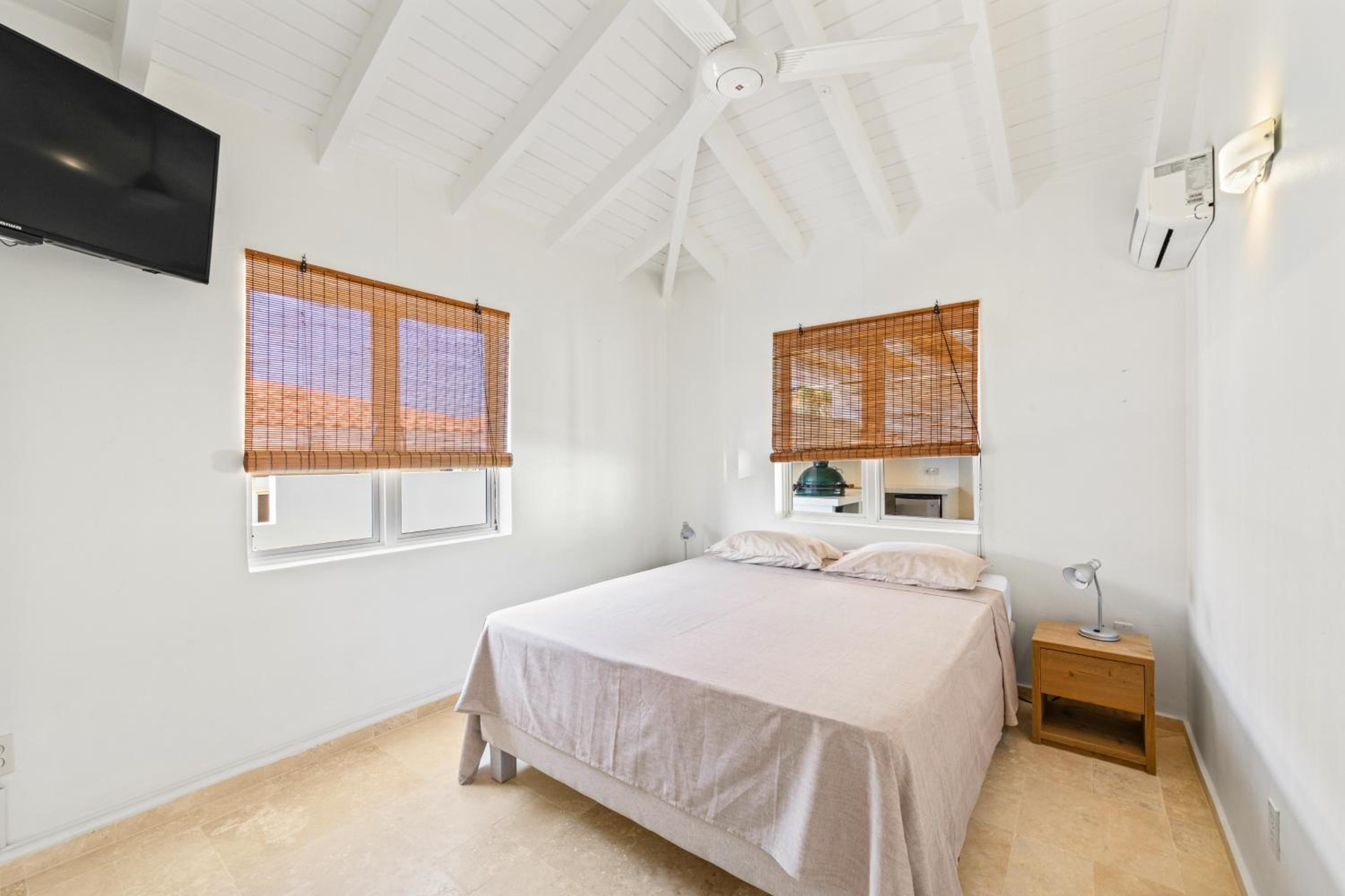 Casa Prikichi, Jan Thiel , gated park, private pool and close to the beach
