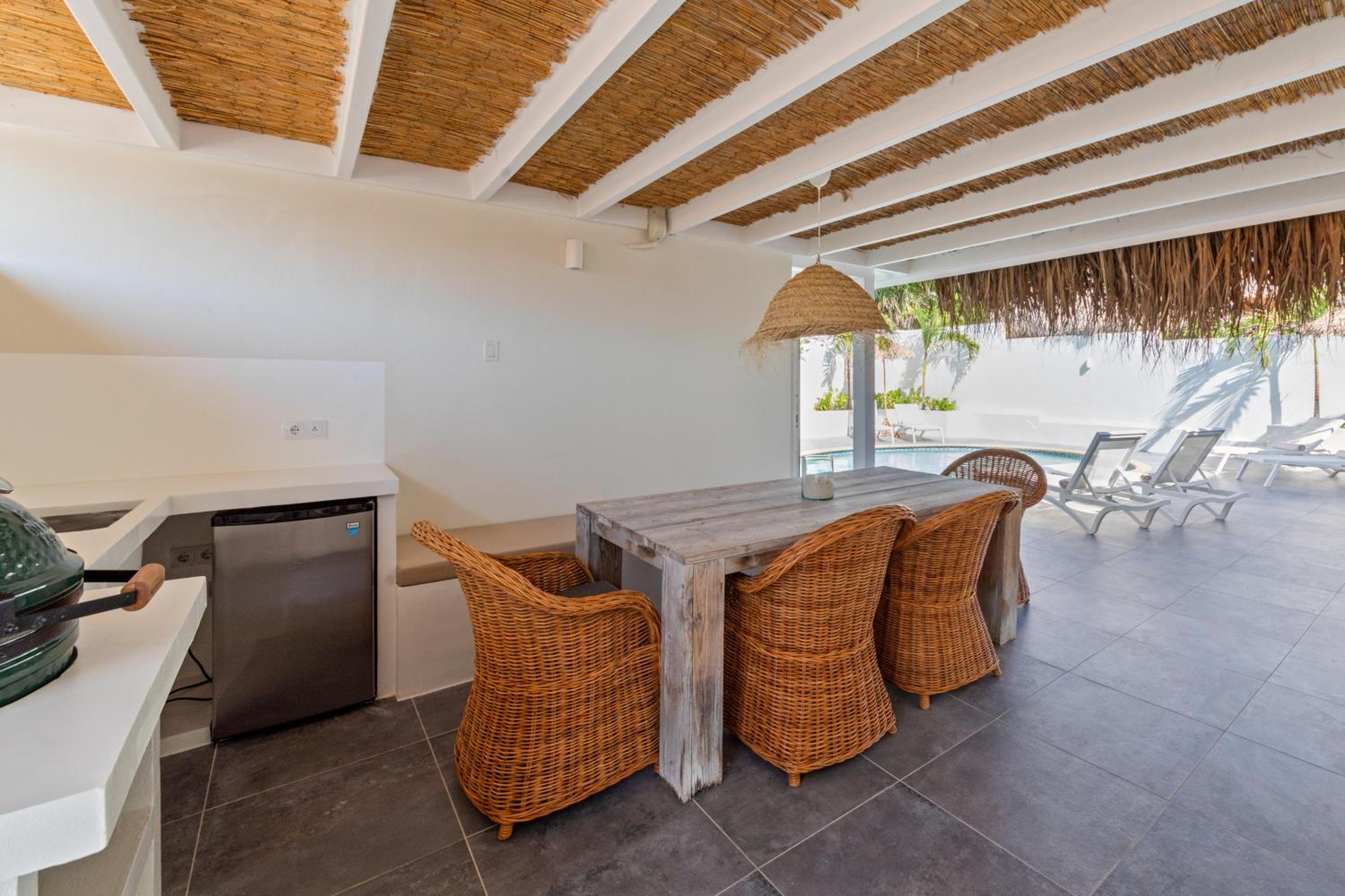 Casa Prikichi, Jan Thiel , gated park, private pool and close to the beach