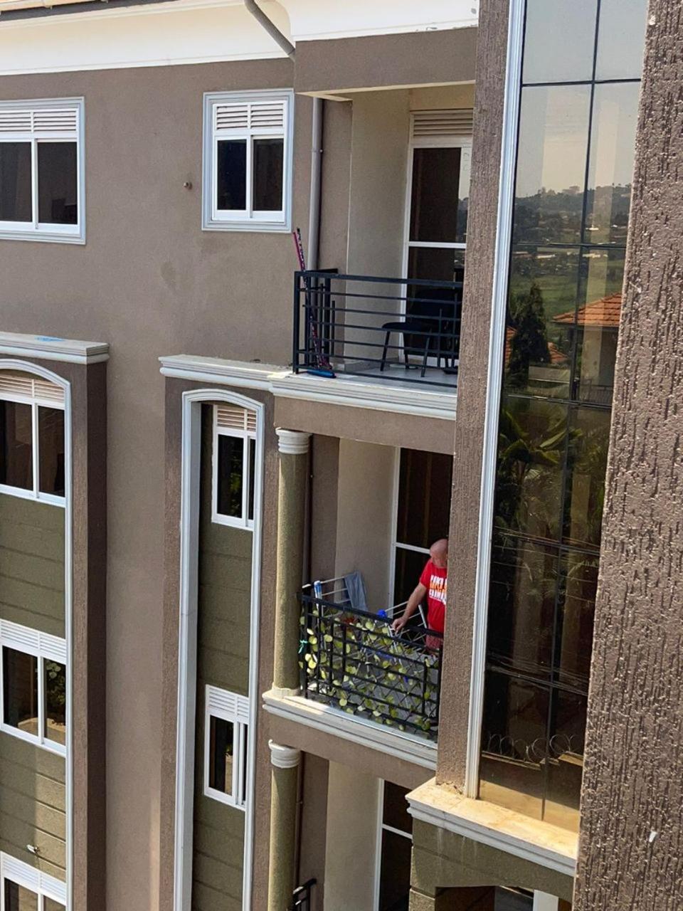 Ora Apartments