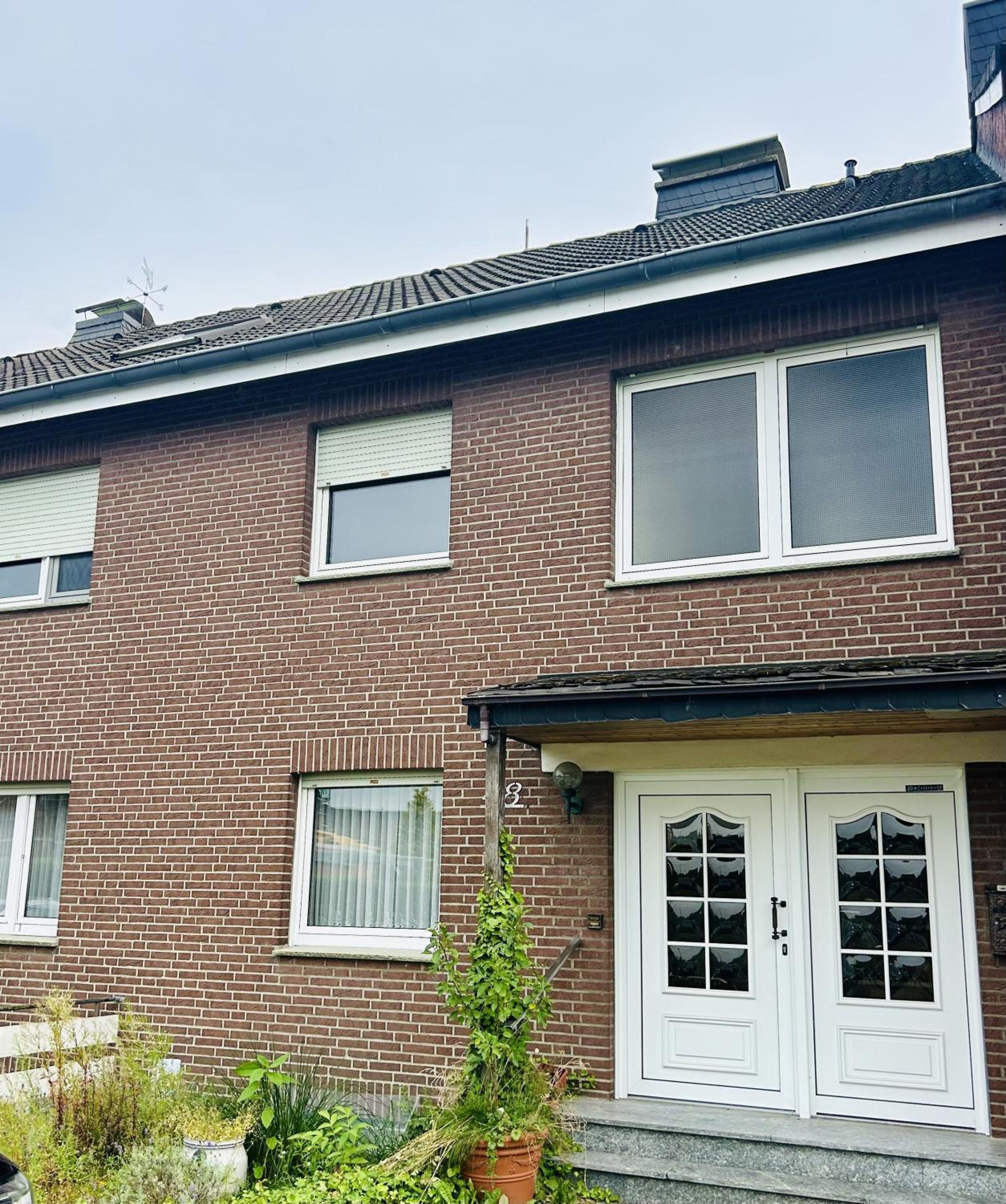 Schone Monteur- Wohnung mit Balkon oder Terrasse - Property Image 1