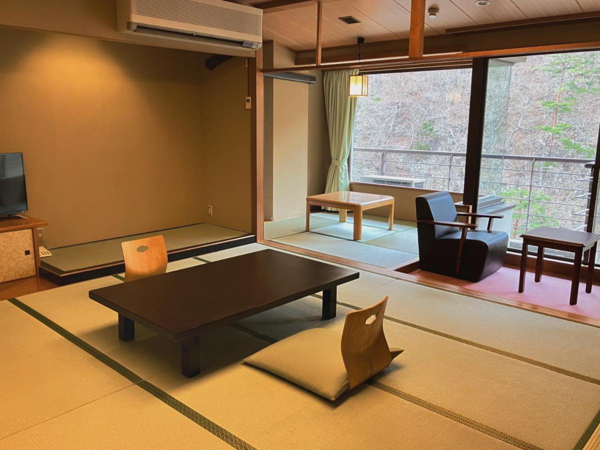 Hotel Yunishigawa view 3