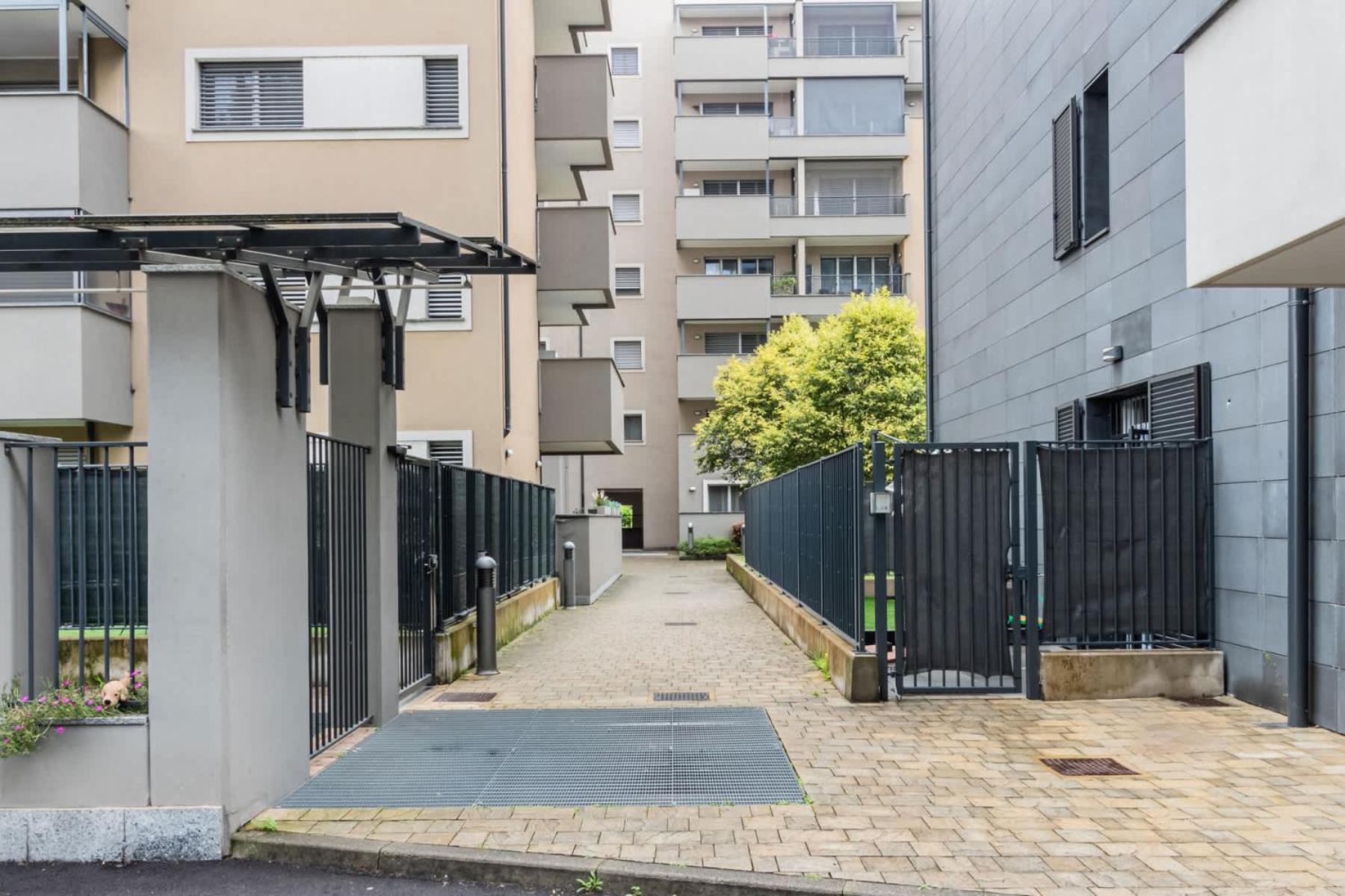 Homeby, Modern and spacious apartment with terrace view 4