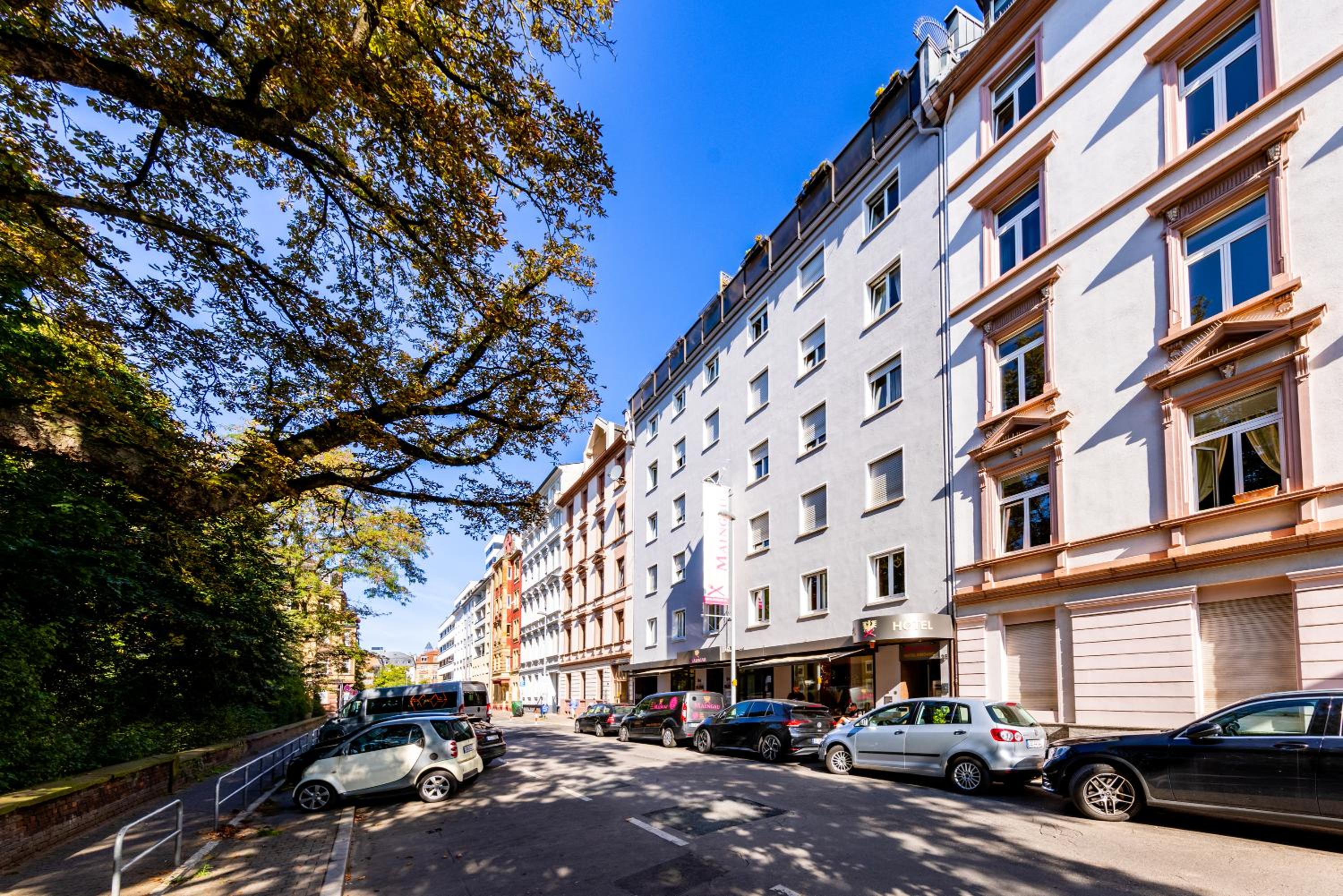 Hotel Maingau Hotel - Image 1