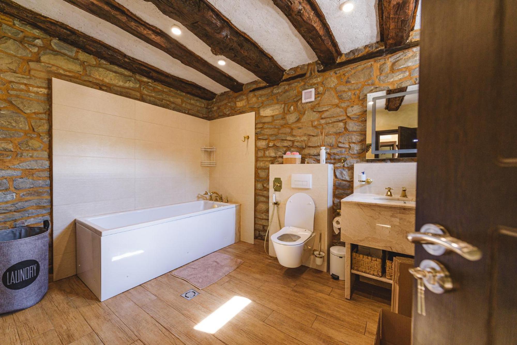 Guest House 